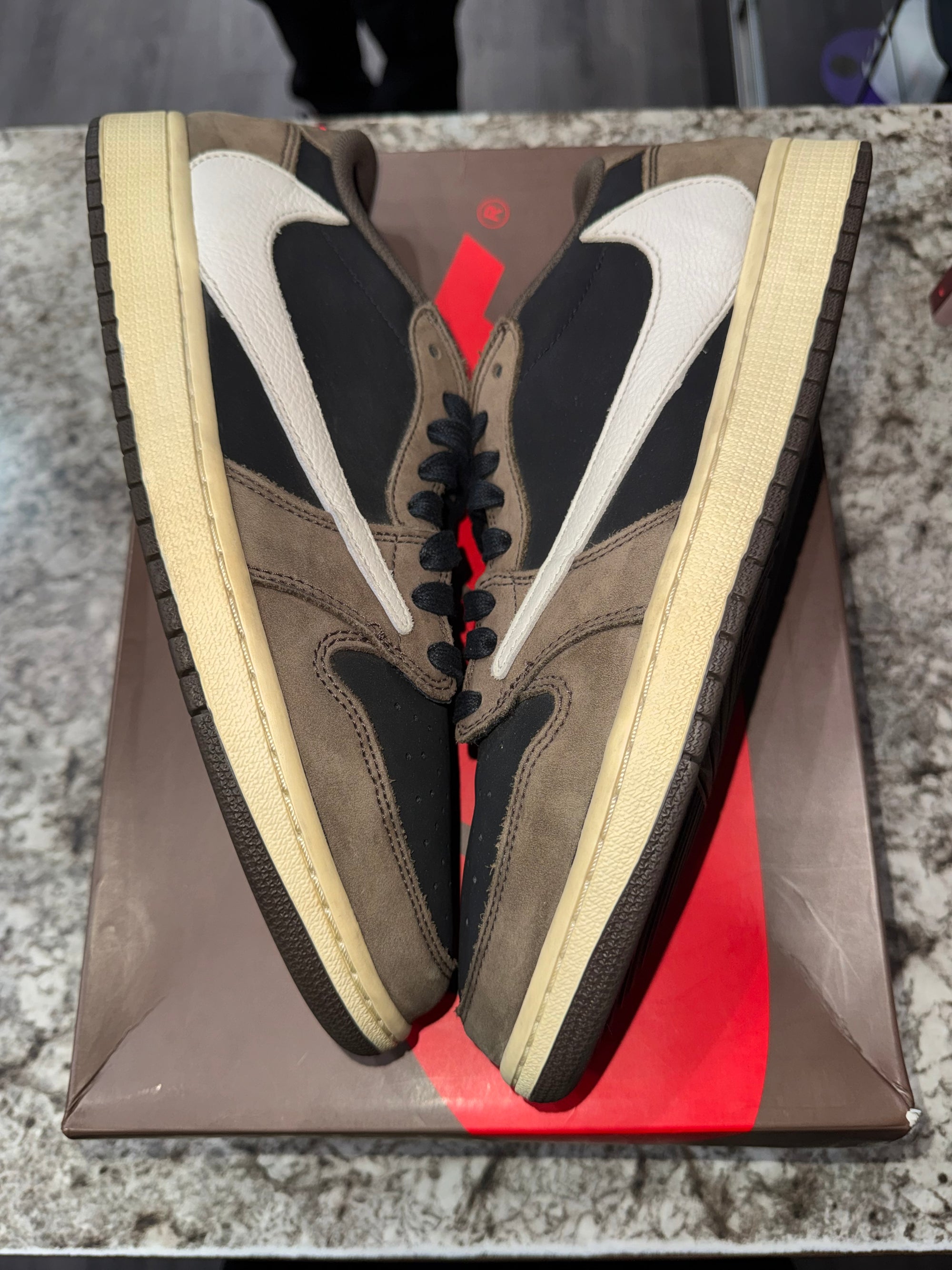 Jordan 1 Retro Low OG SP Travis Scott Mocha