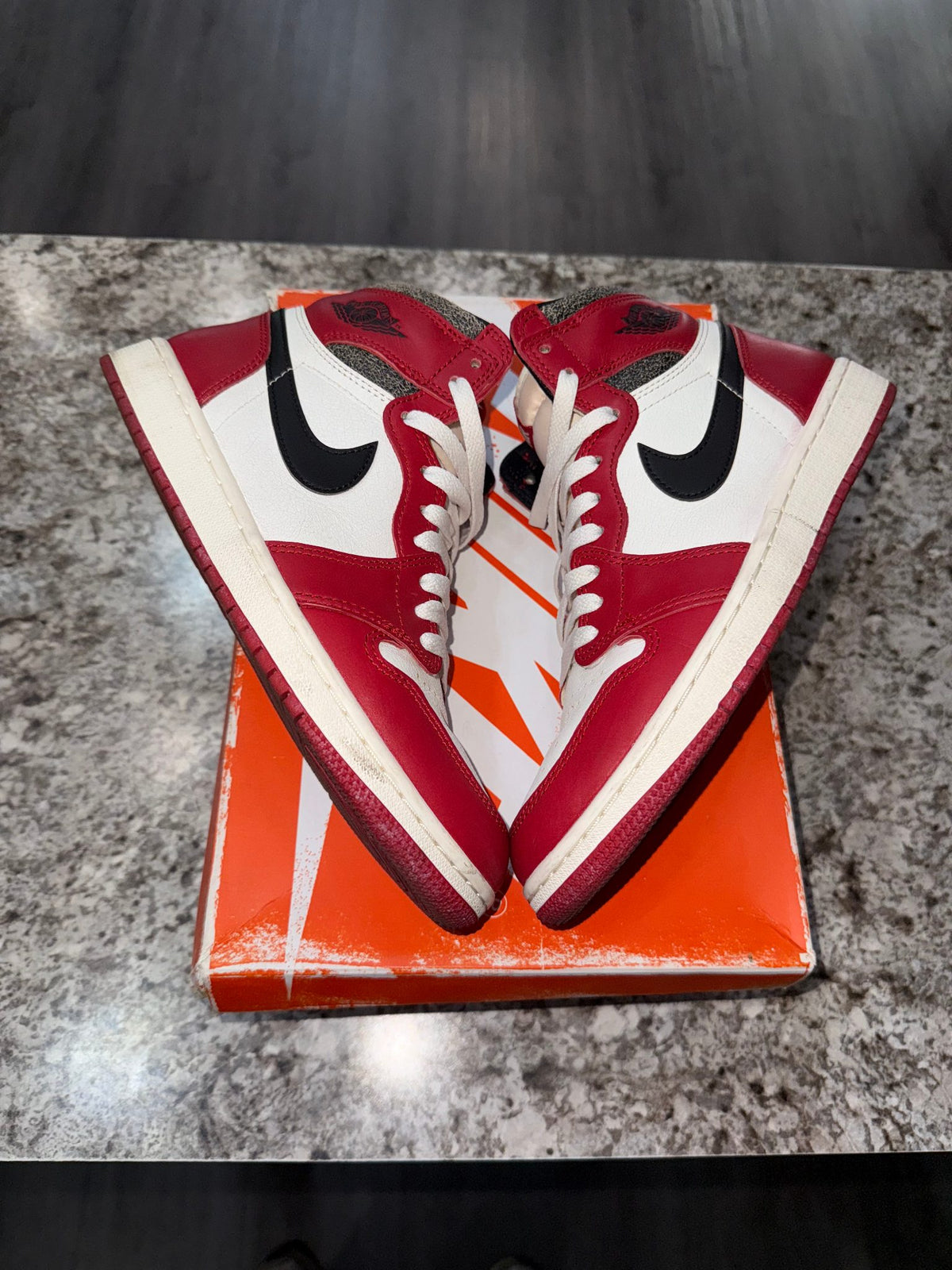 Jordan 1 Retro High OG Chicago Lost and Found