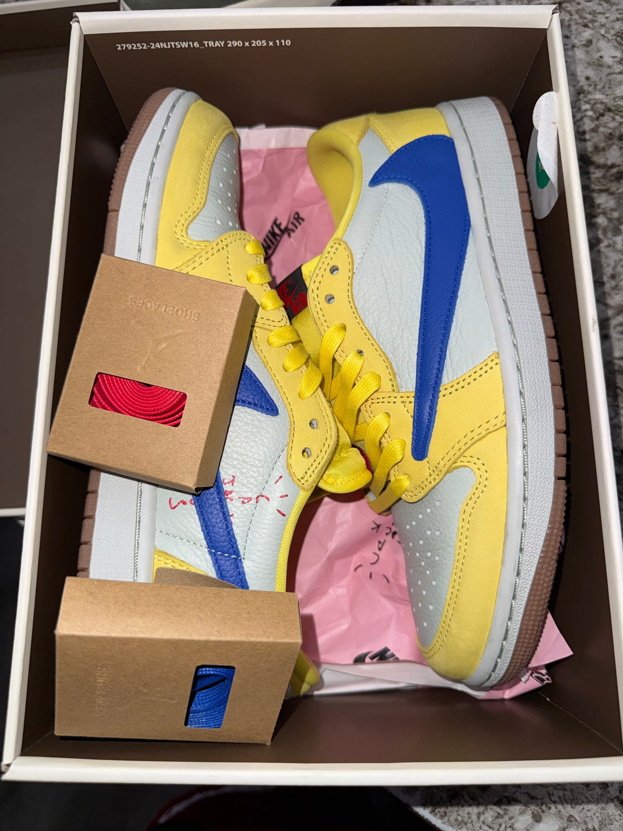 Jordan 1 Retro Low OG SP Travis Scott Canary (Women's)