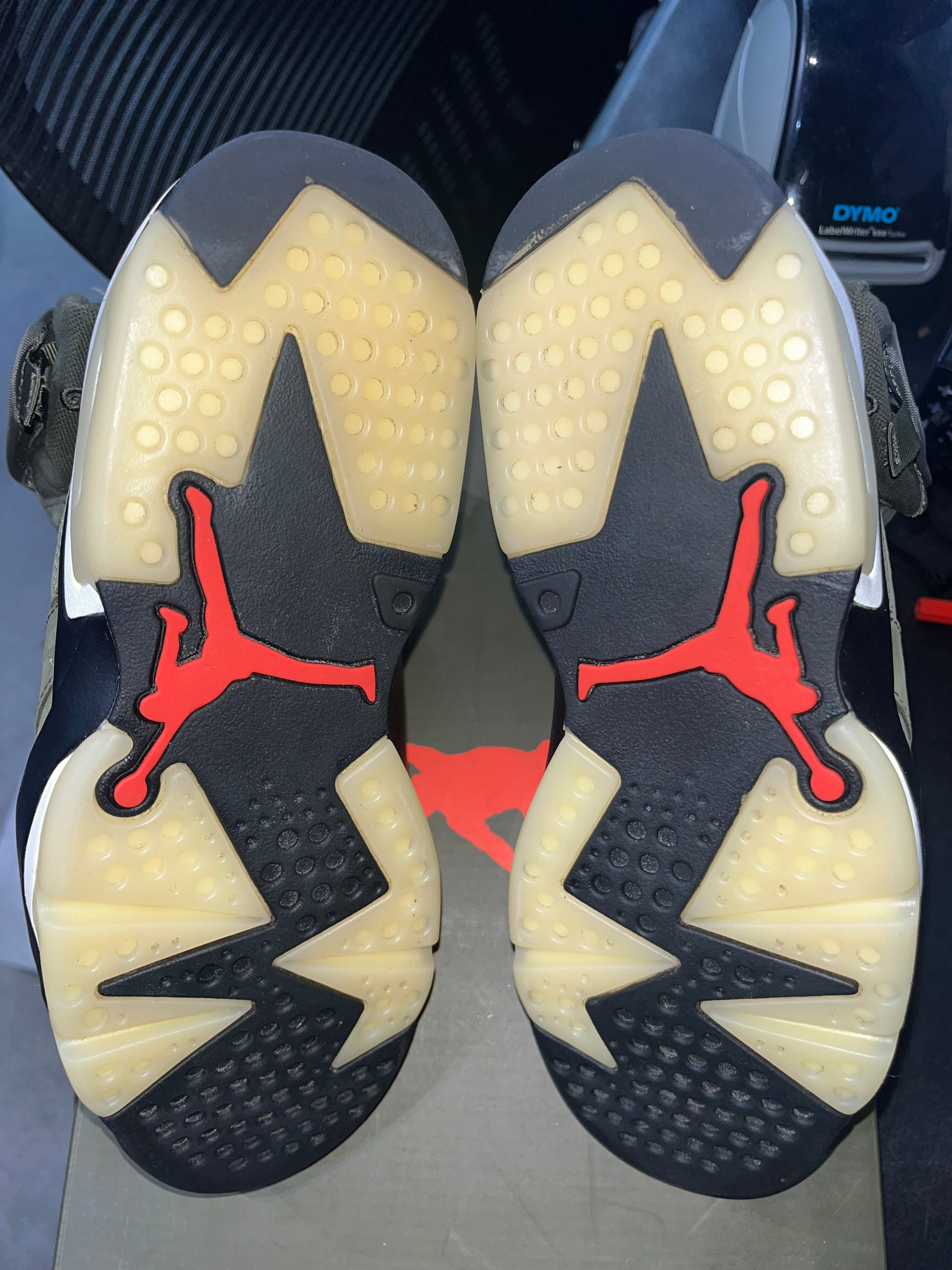 Jordan 6 Retro Travis Scott