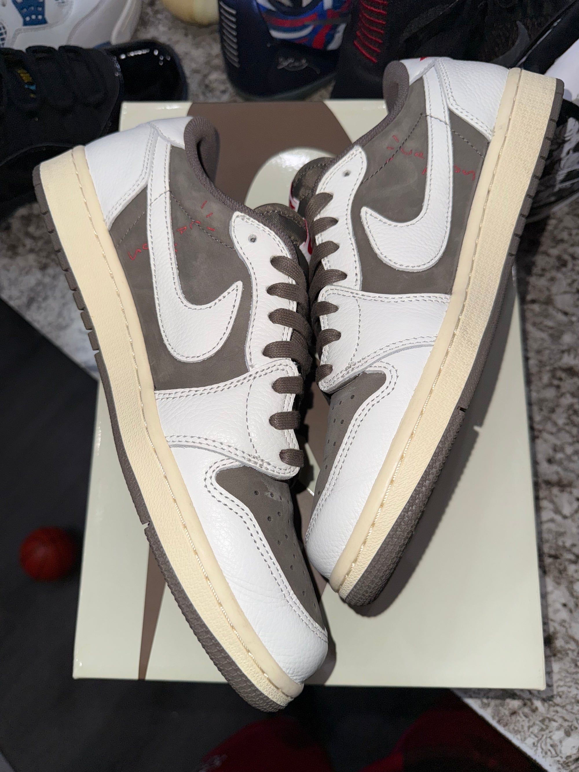 Jordan 1 Retro Low OG SP Travis Scott Reverse Mocha