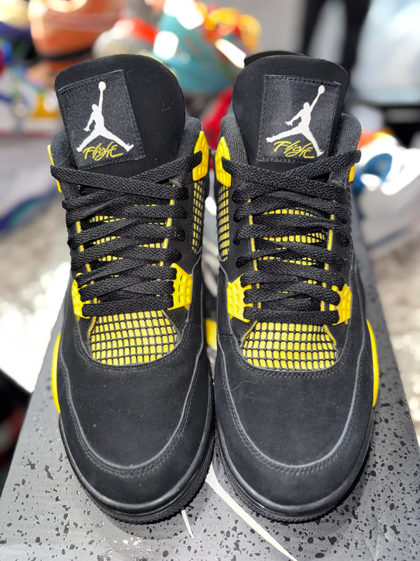 Jordan 4 Retro Thunder (2023)