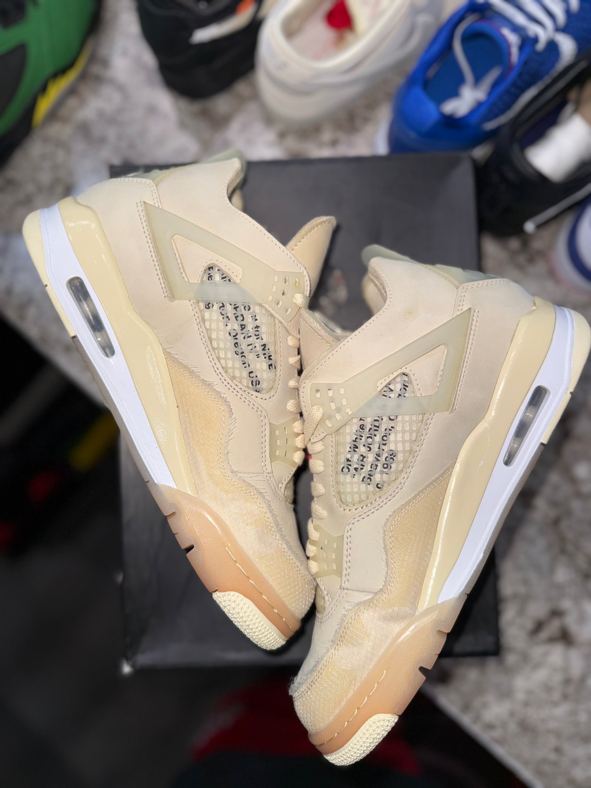 Jordan 4 Retro Off-White Sail (Women's) (DAMGED BOX)