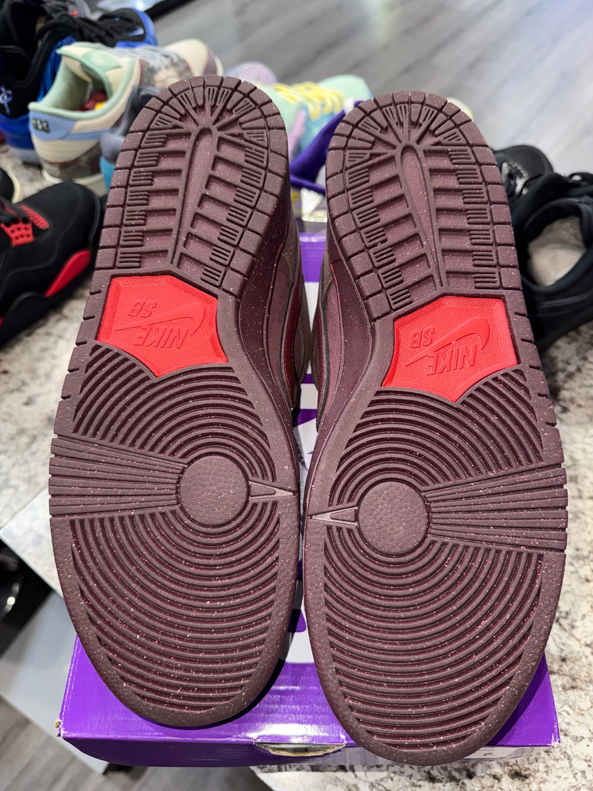 Nike SB Dunk Low City of Love Burgundy Crush