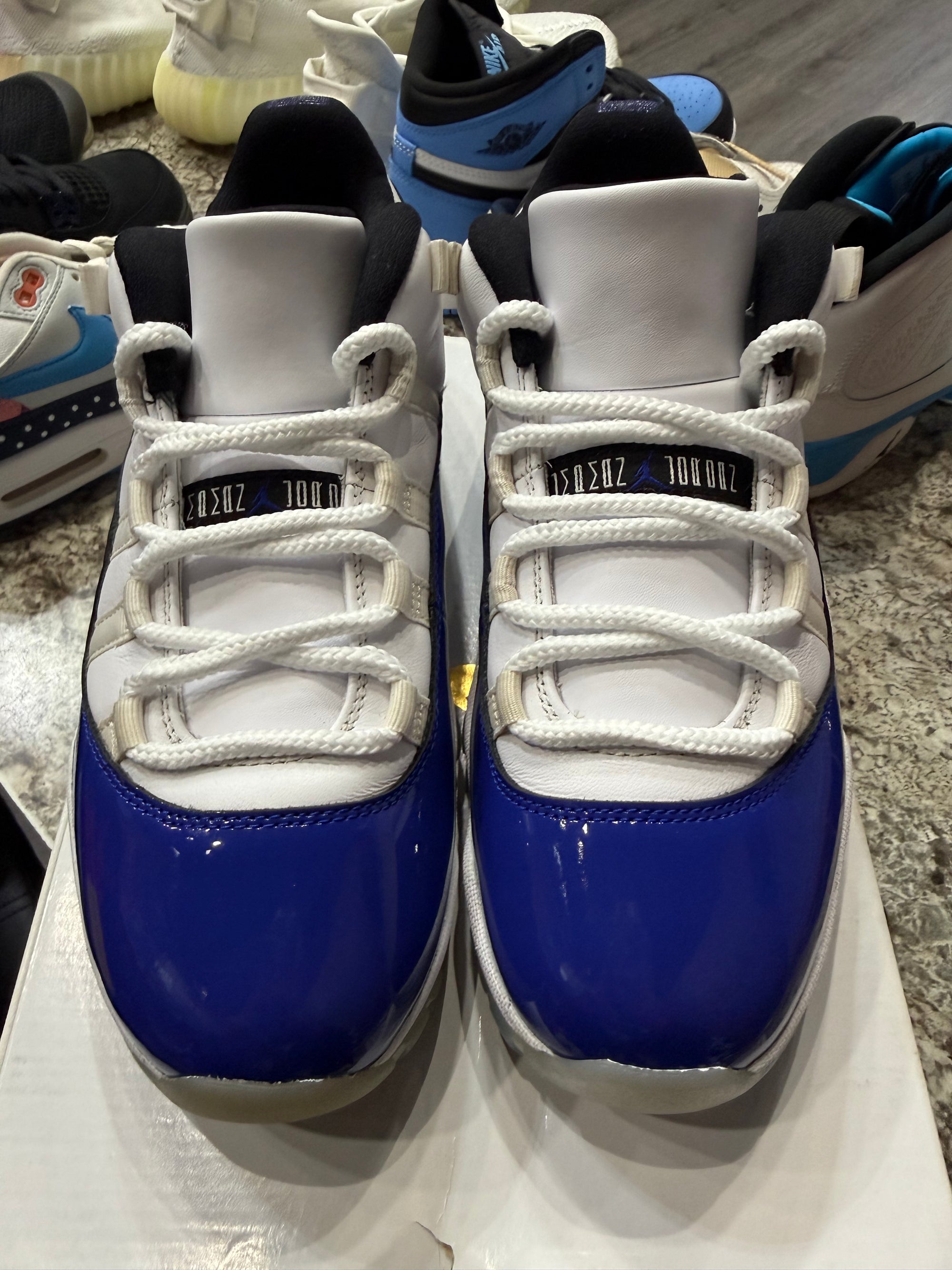 Jordan 11 Retro Low White Concord (Women's)