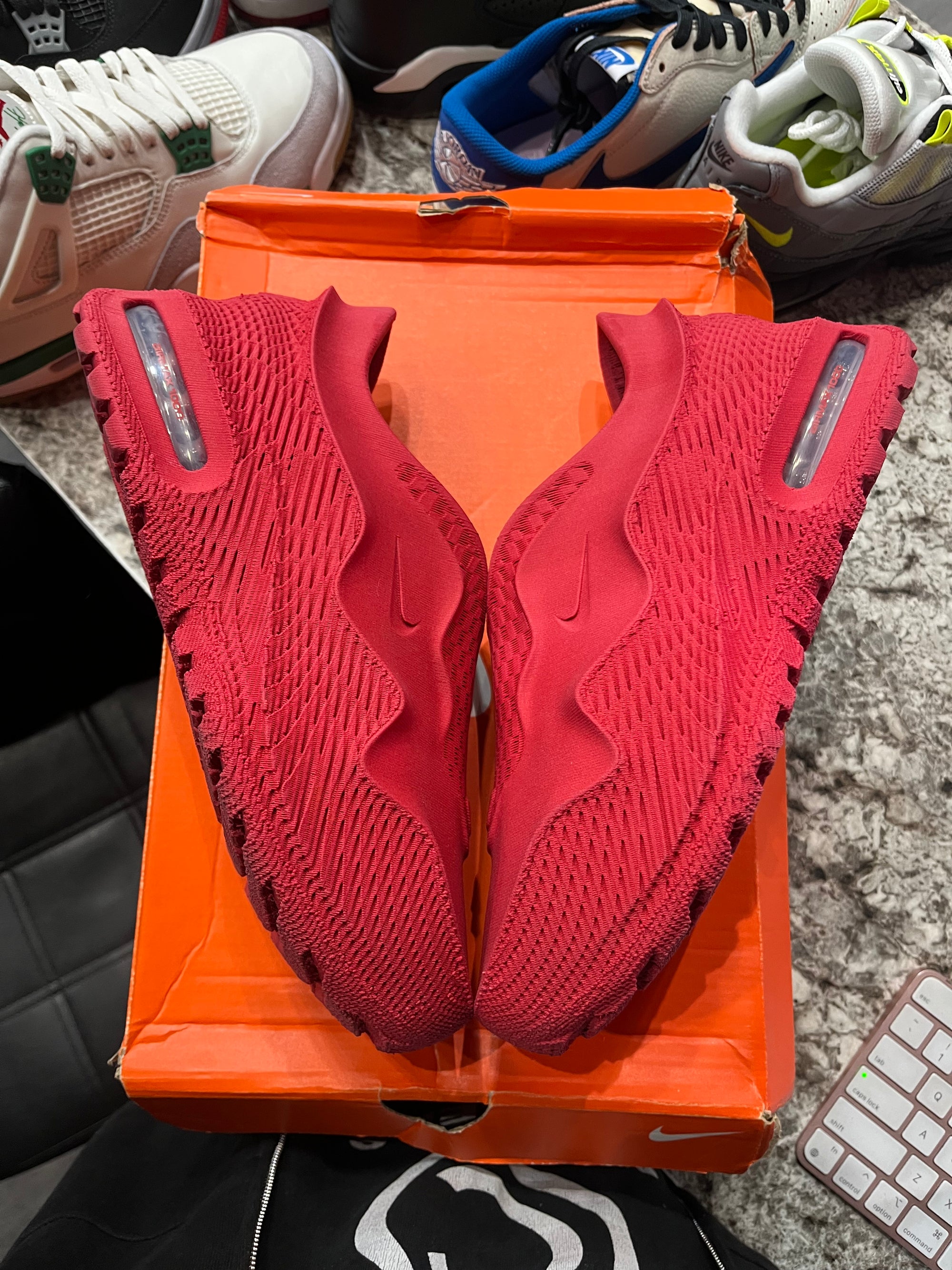 Nike Air Max 1000 Red