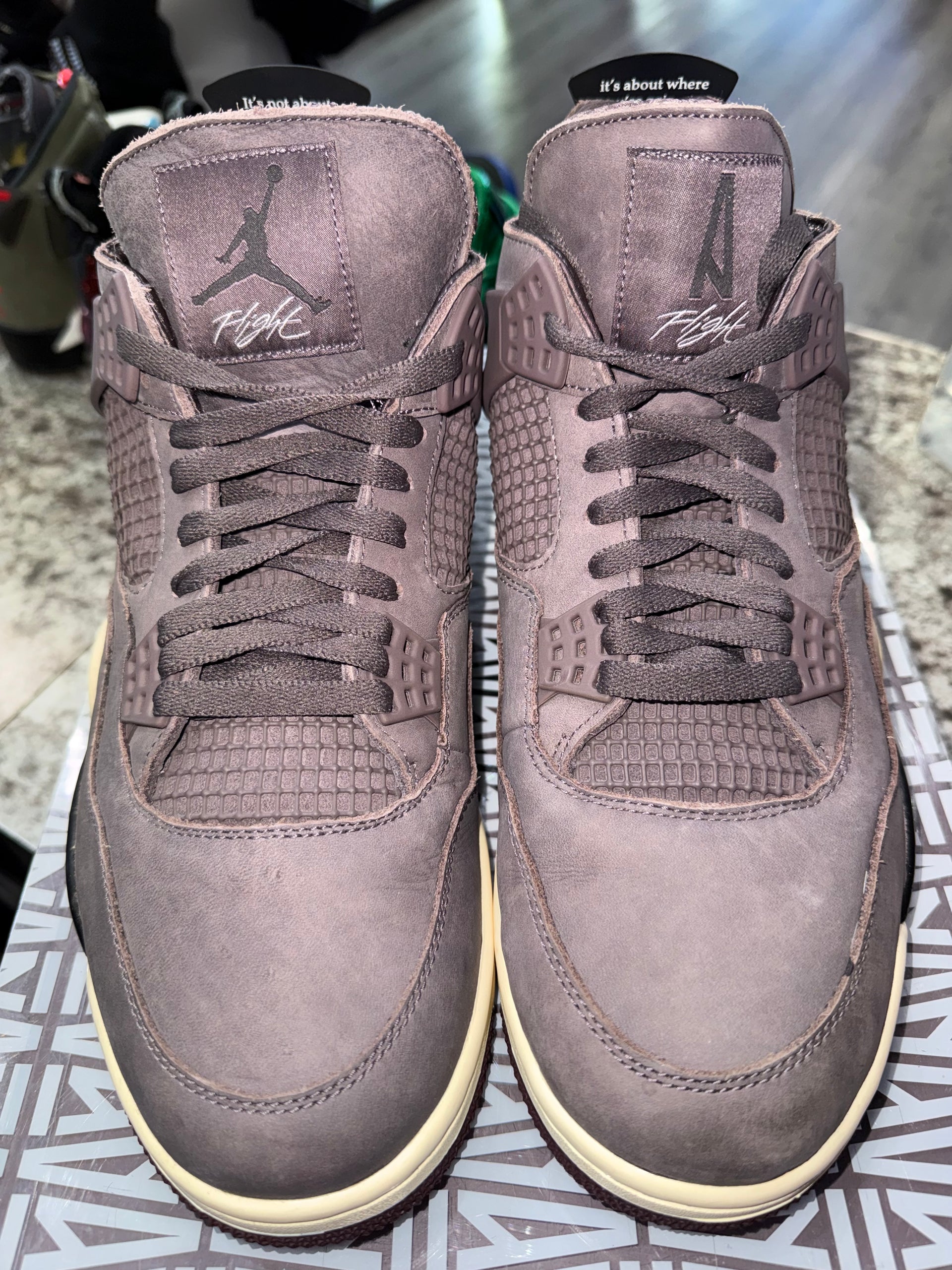 Jordan 4 Retro SP A Ma Maniére Violet Ore