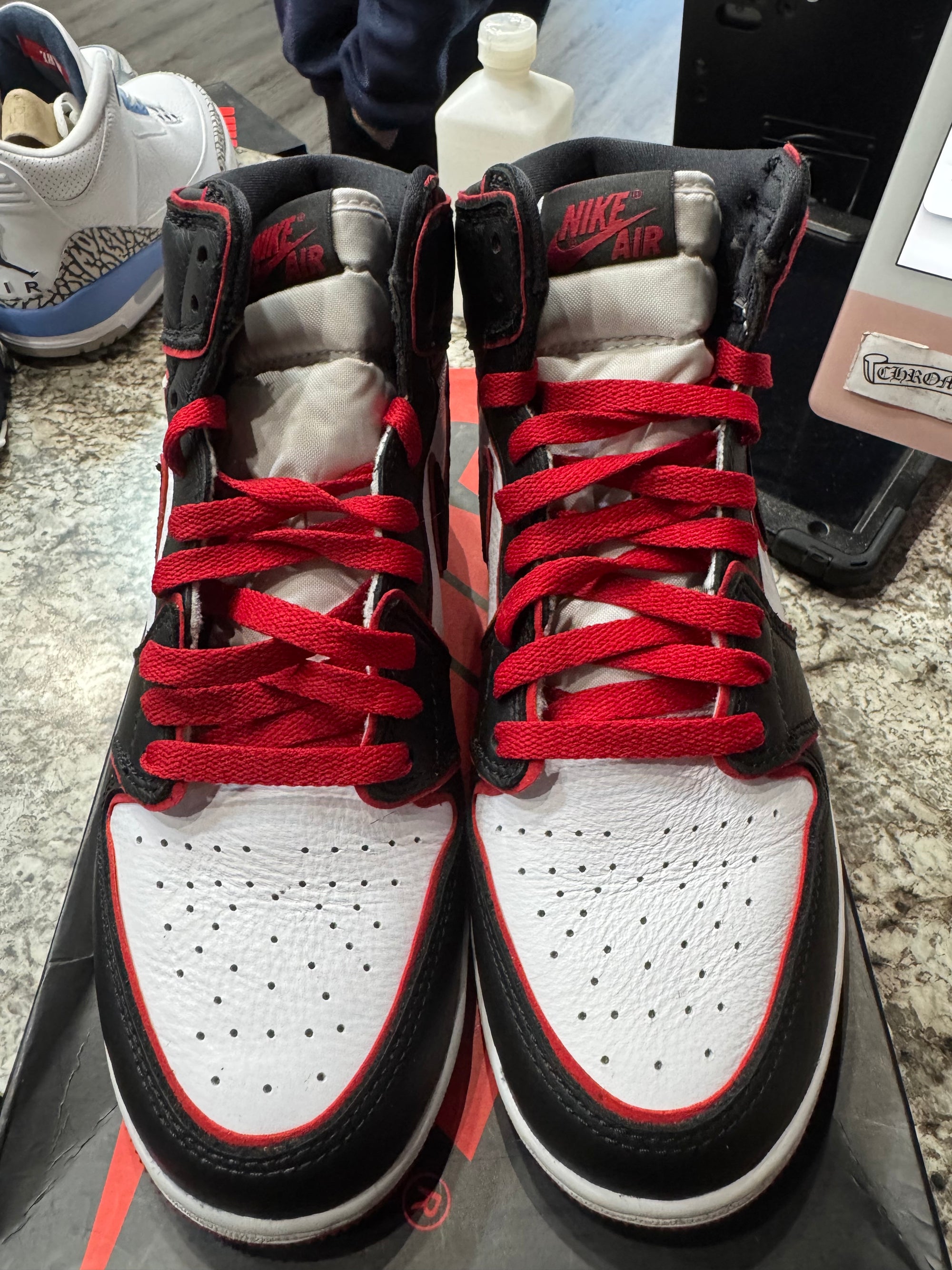 Jordan 1 Retro High Bloodline (GS)