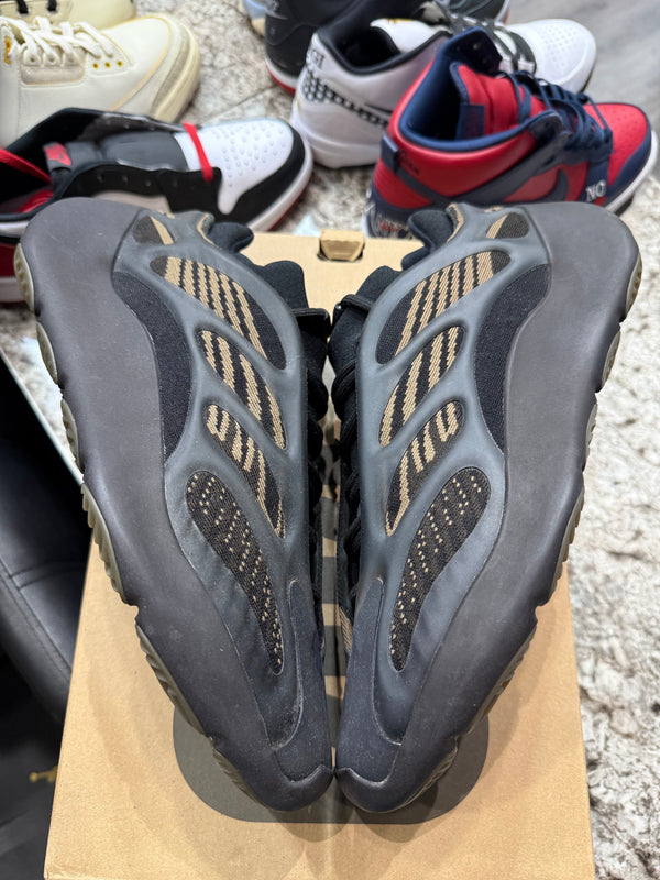 adidas Yeezy 700 V3 Clay Brown