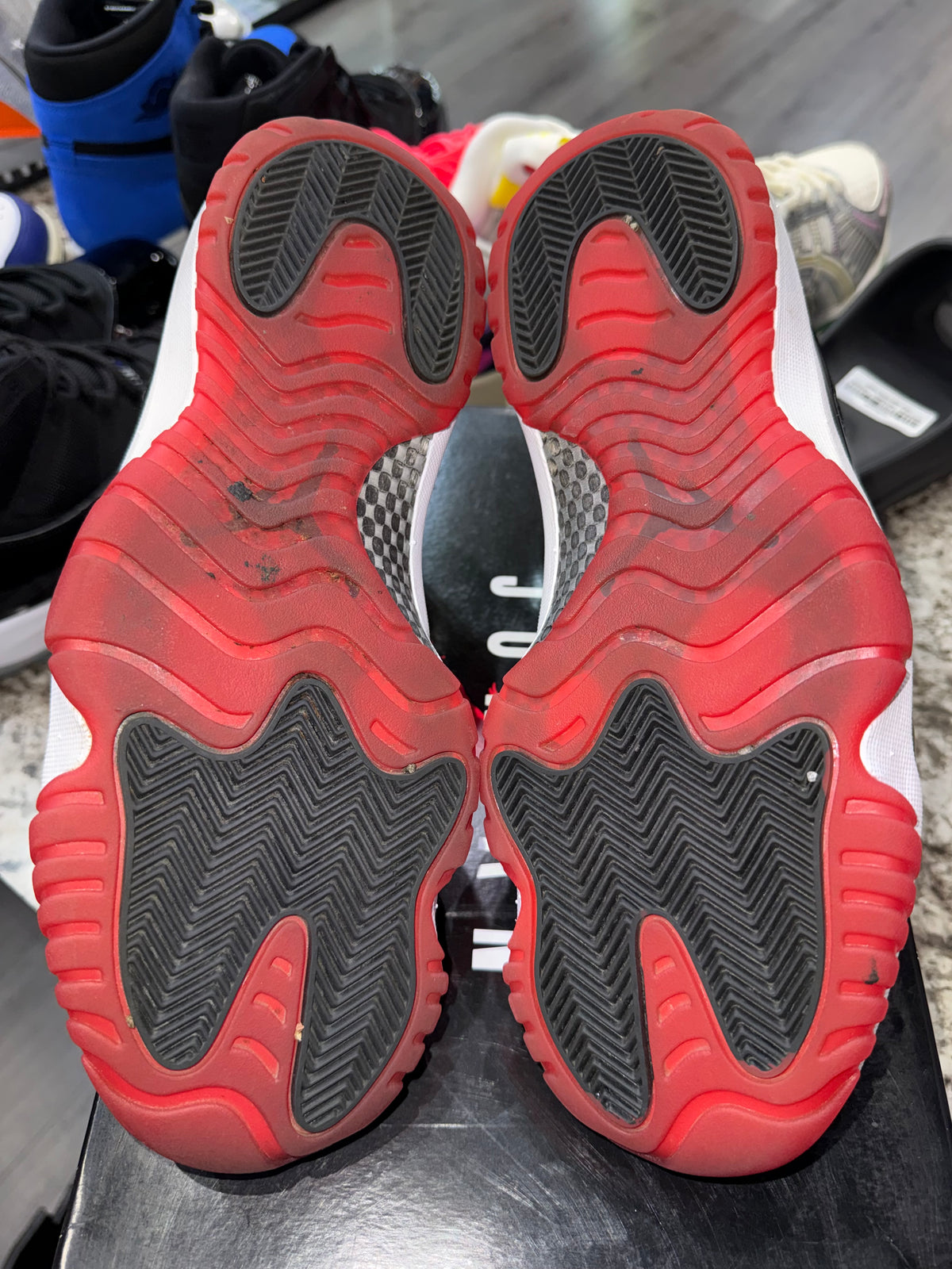 Jordan 11 Retro Low Concord Bred