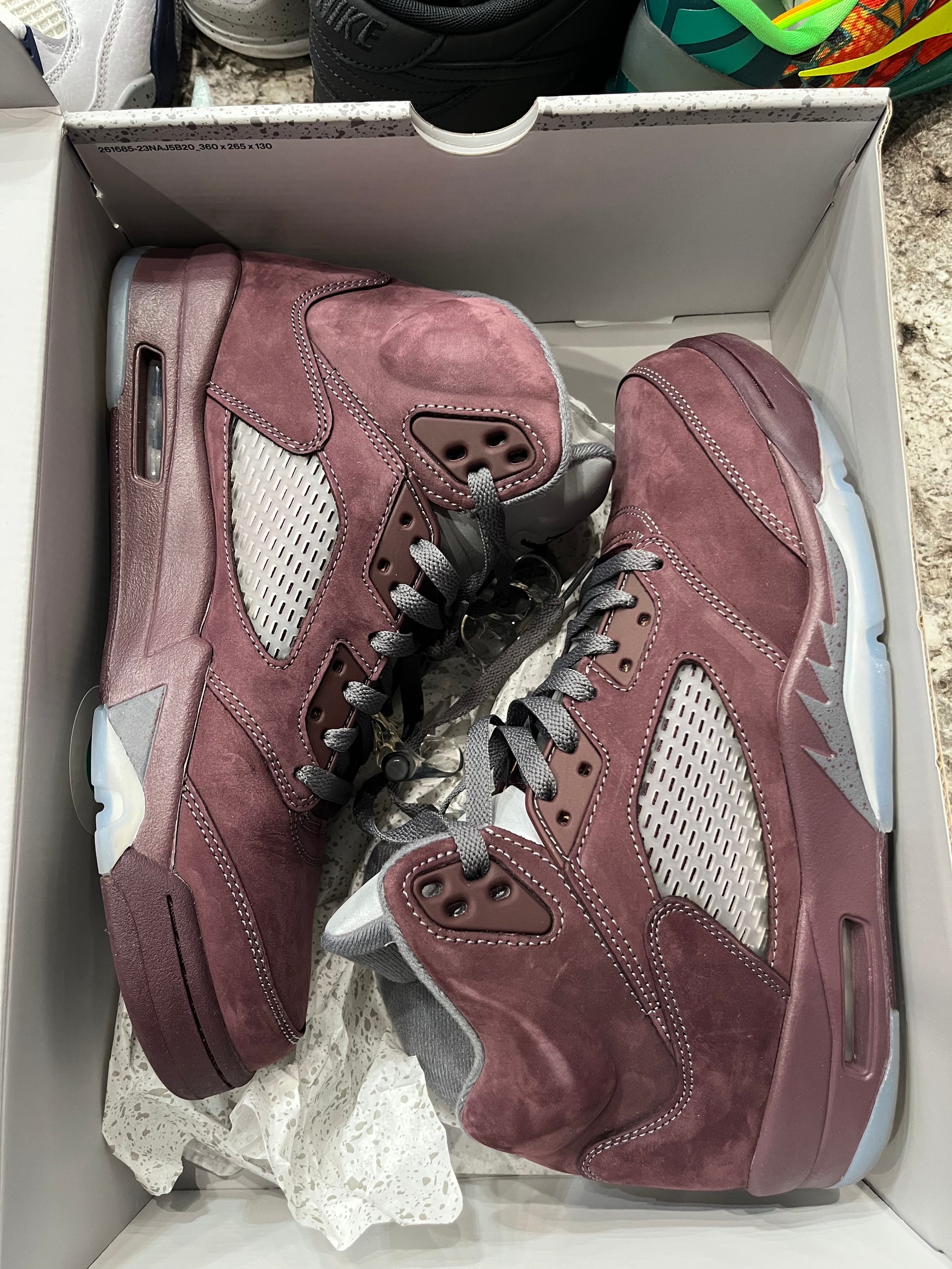 Jordan 5 Retro Burgundy (2023)