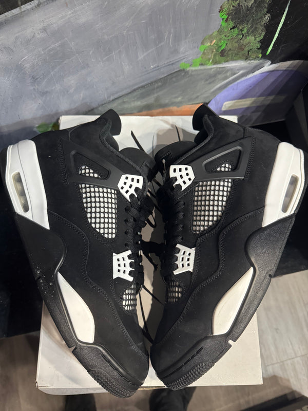 Jordan 4 Retro White Thunder