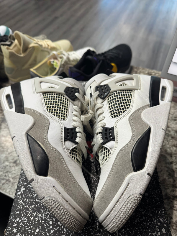 Jordan 4 Retro Military Black