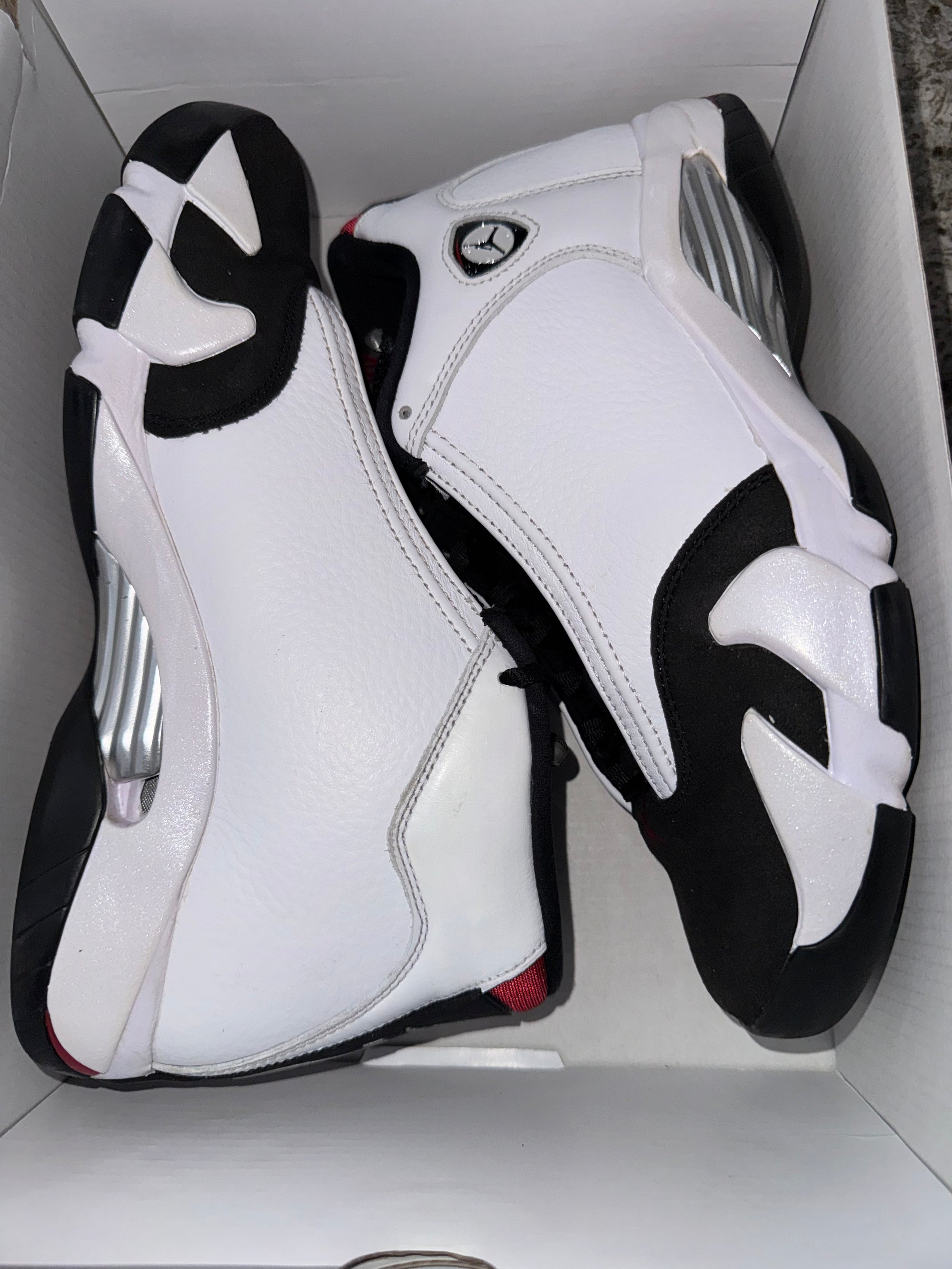 Jordan 14 Retro Black Toe (2024)