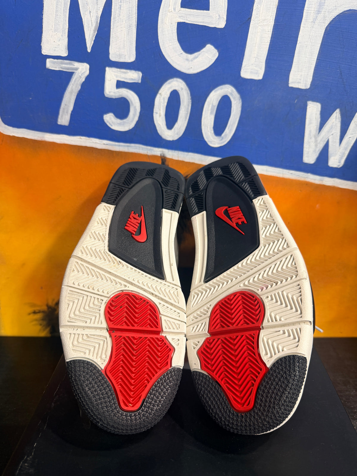 Jordan 4 Retro Flight Club