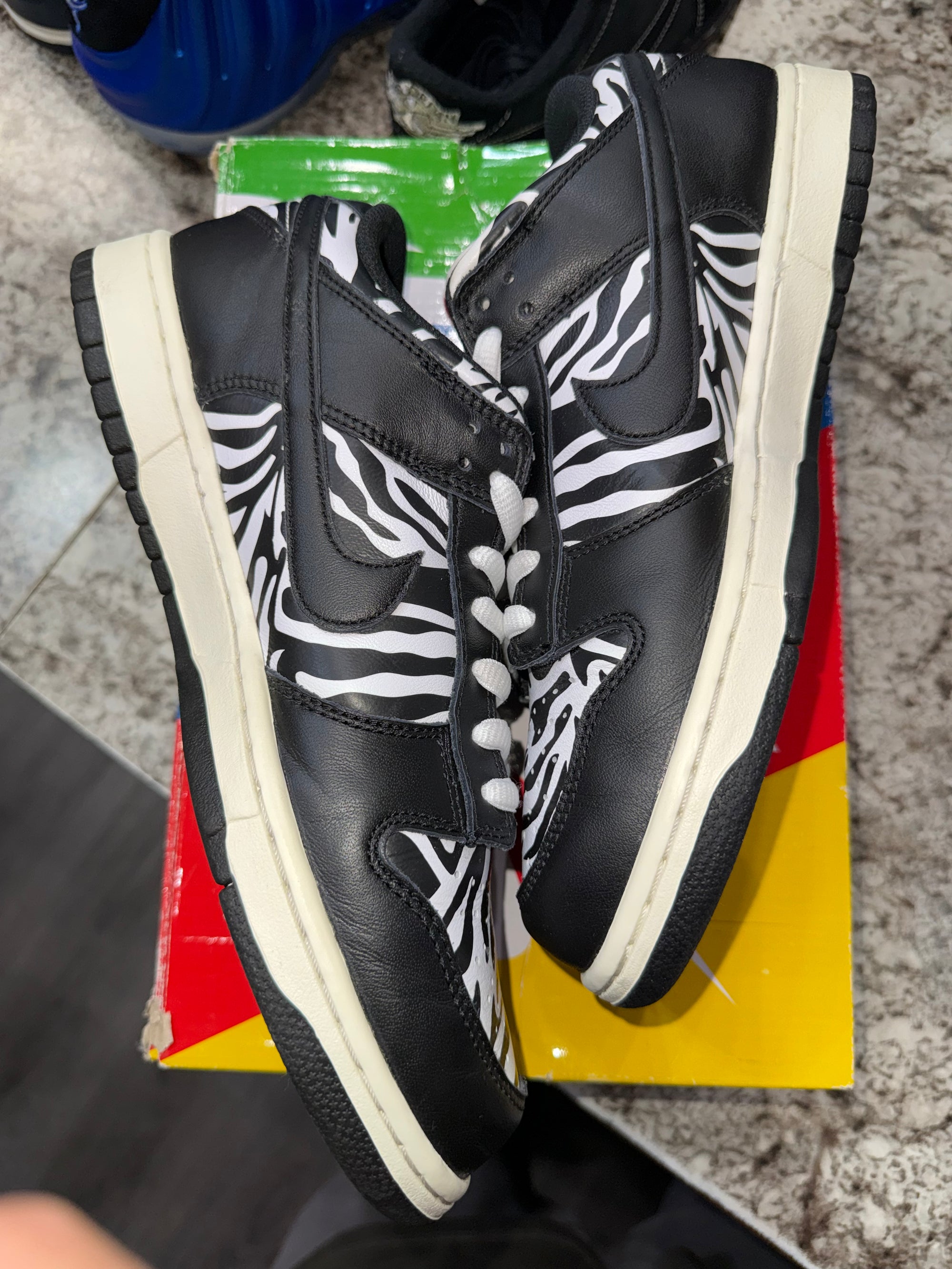 Nike SB Dunk Low OG QS Quartersnacks Zebra
