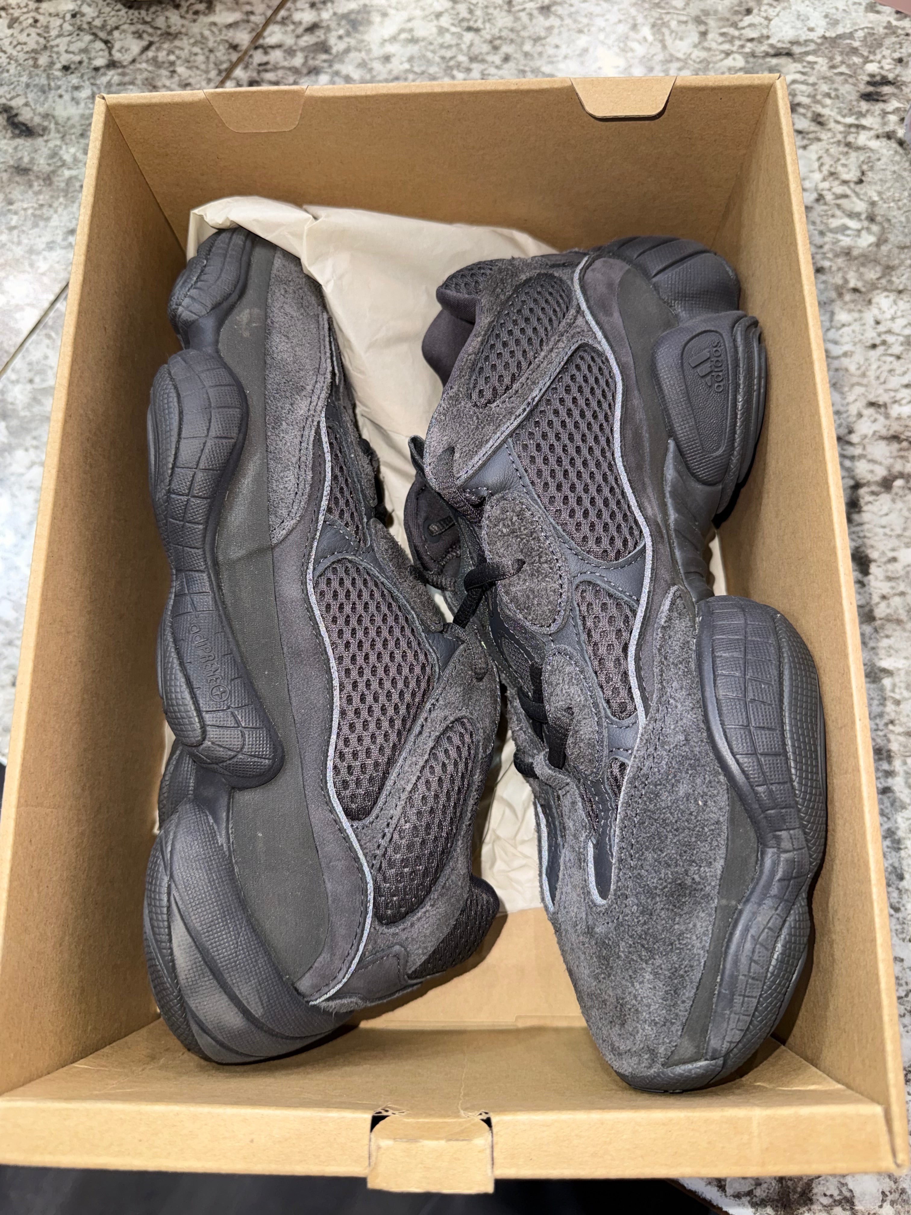  YEEZY 500 Utility Black スニーカー 箱付き adidas Yeezy 500 Utility Black – Coolkicks