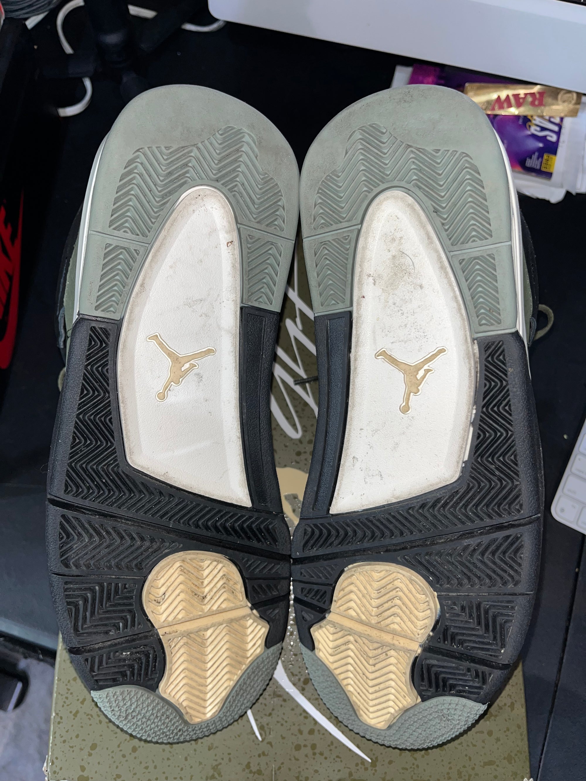 Jordan 4 Retro SE Craft Medium Olive