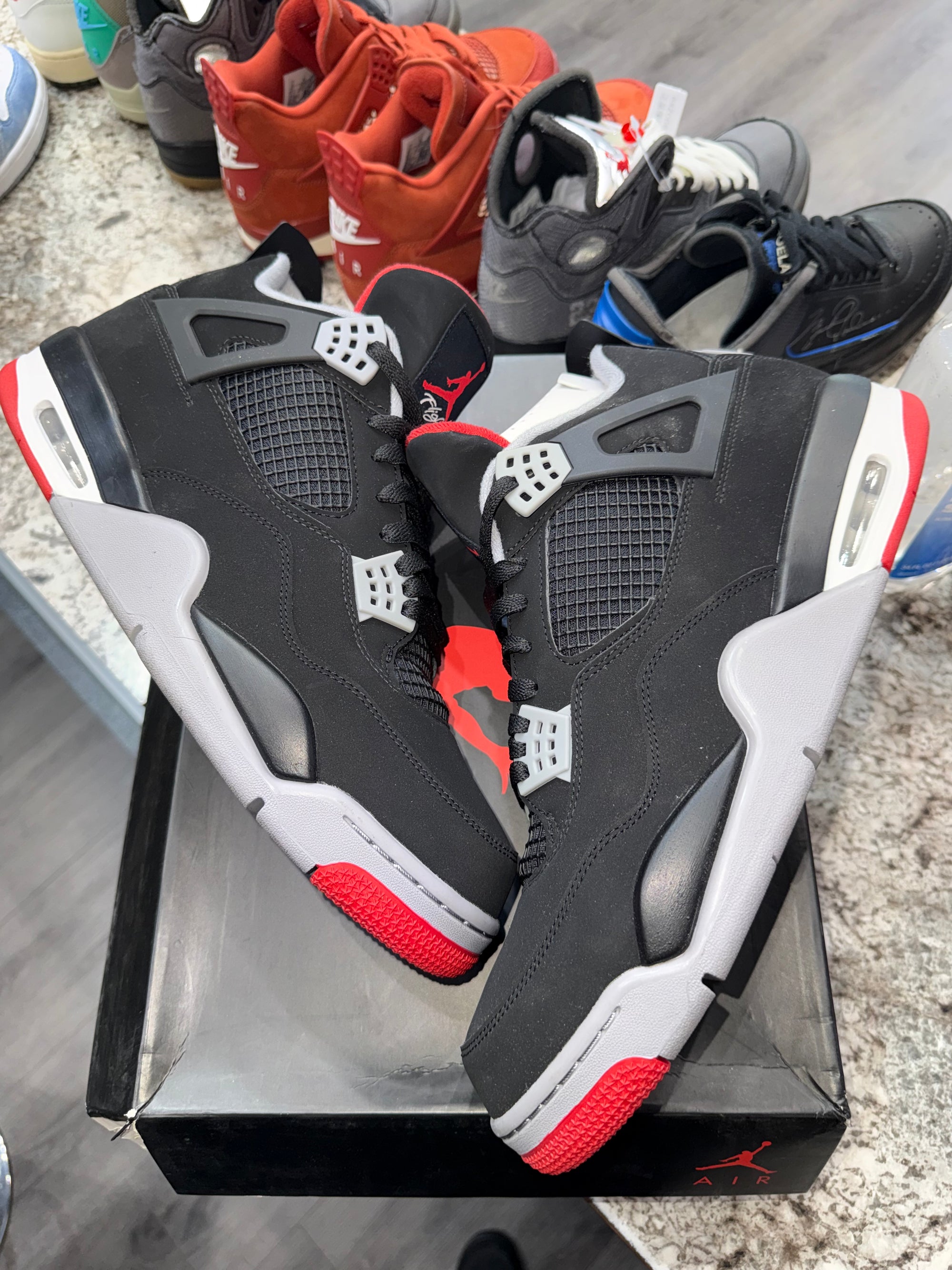 Jordan 4 Retro Bred (2019)