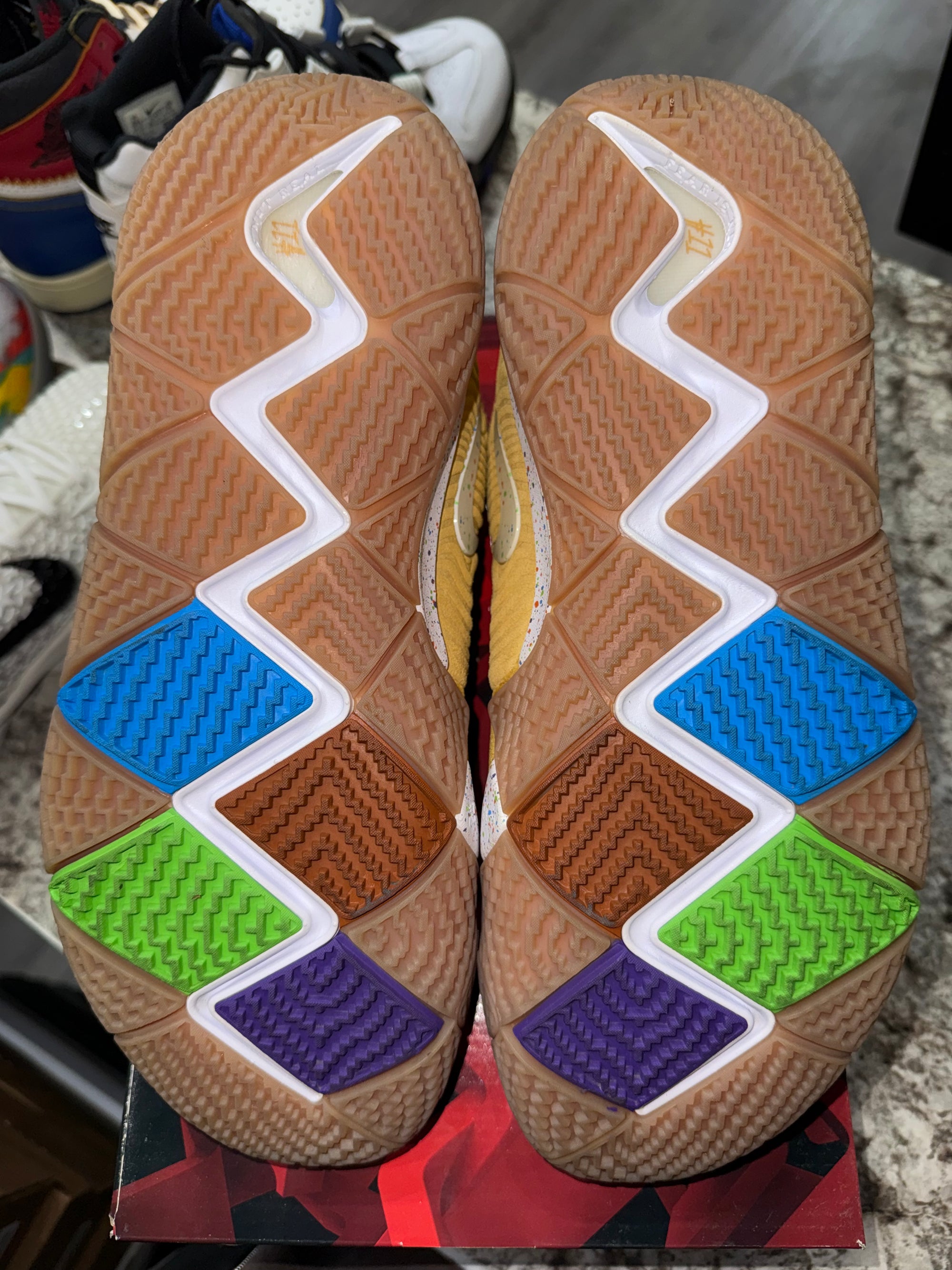 Nike Kyrie 4 Cinnamon Toast Crunch (VNDS)
