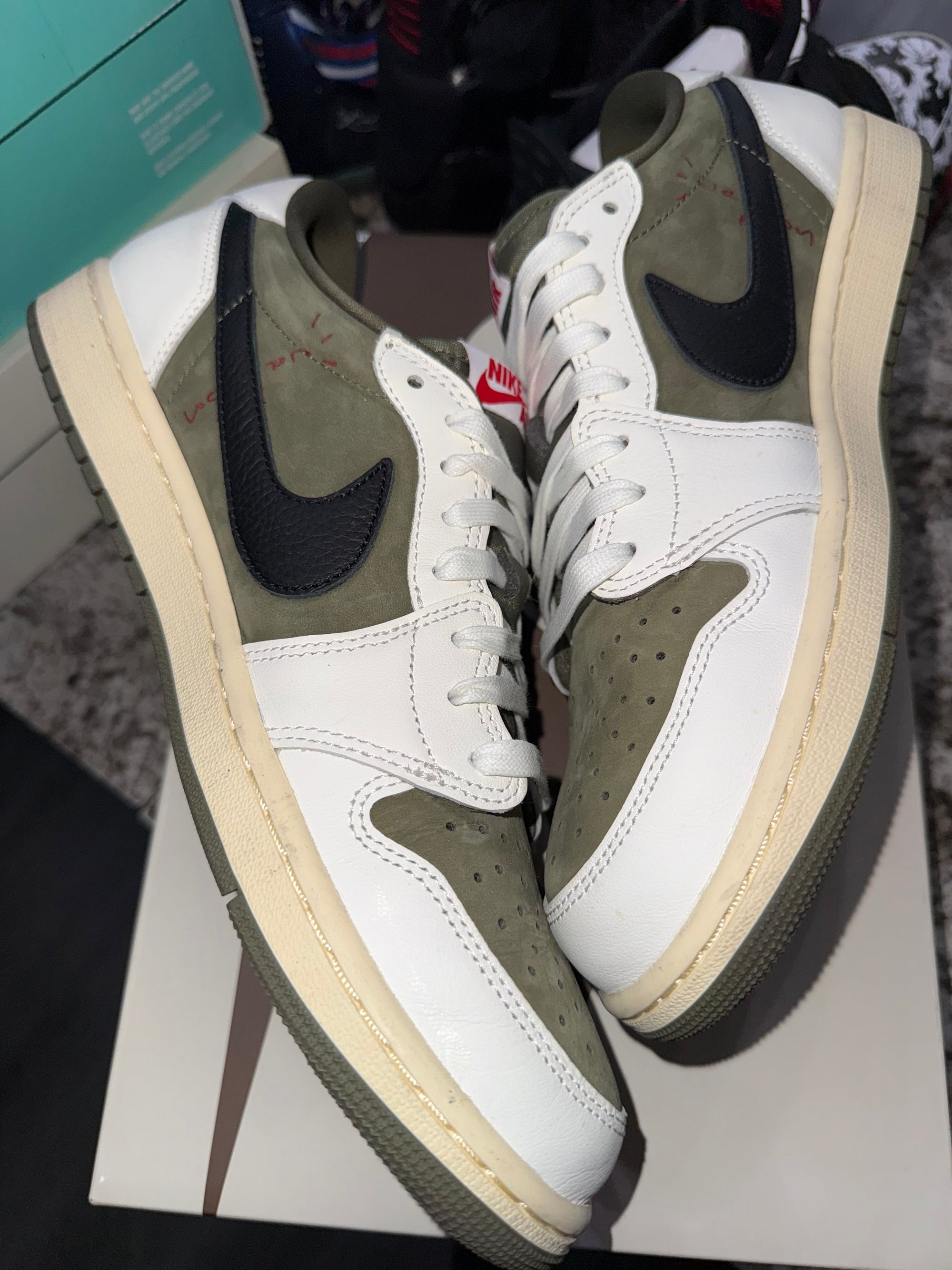 Jordan 1 Retro Low OG SP Travis Scott Medium Olive