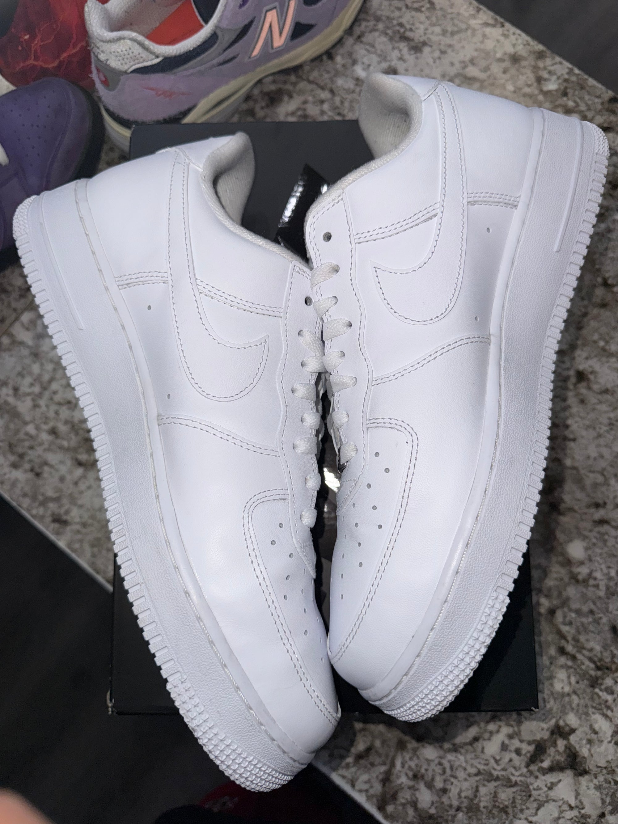 Nike Air Force 1 Low Supreme White