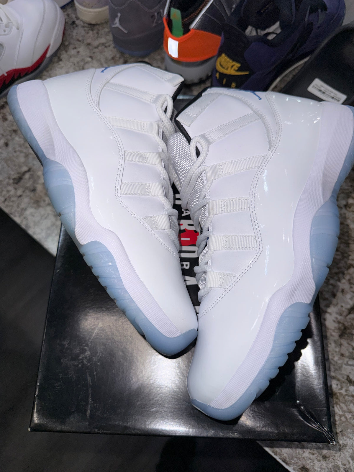 Jordan 11 Retro Legend Blue (2024)
