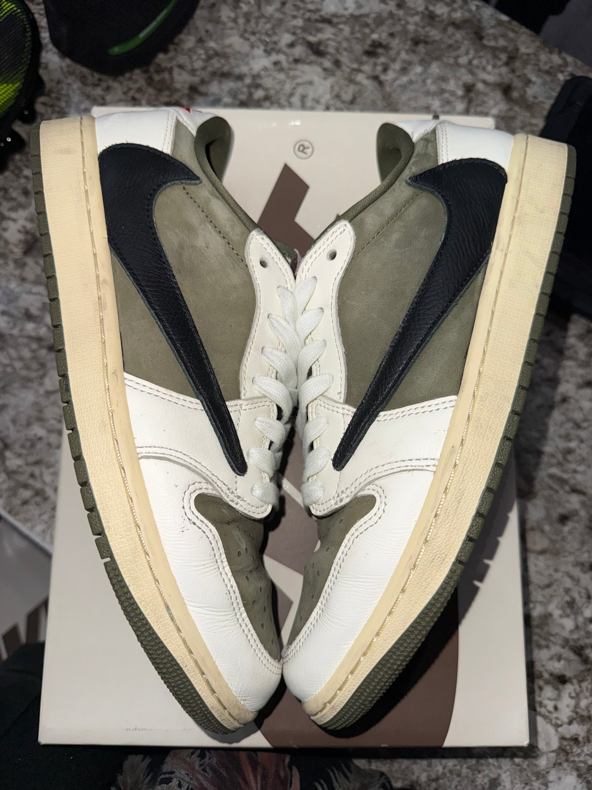 Jordan 1 Retro Low OG SP Travis Scott Medium Olive