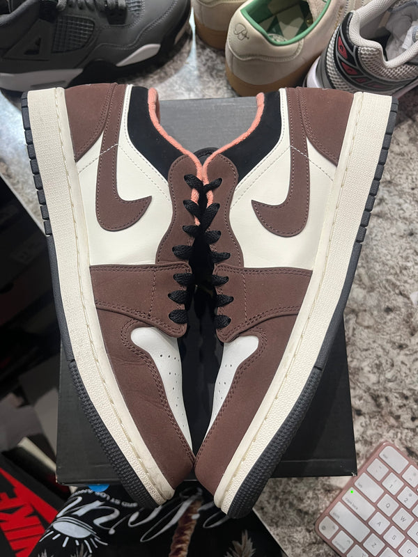 Jordan 1 Low Mocha