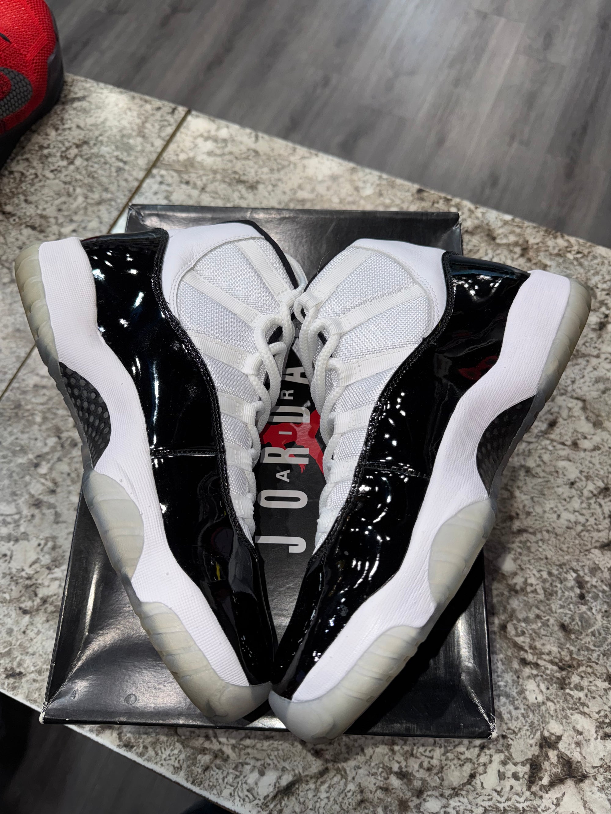 Jordan 11 Retro Concord (2018)