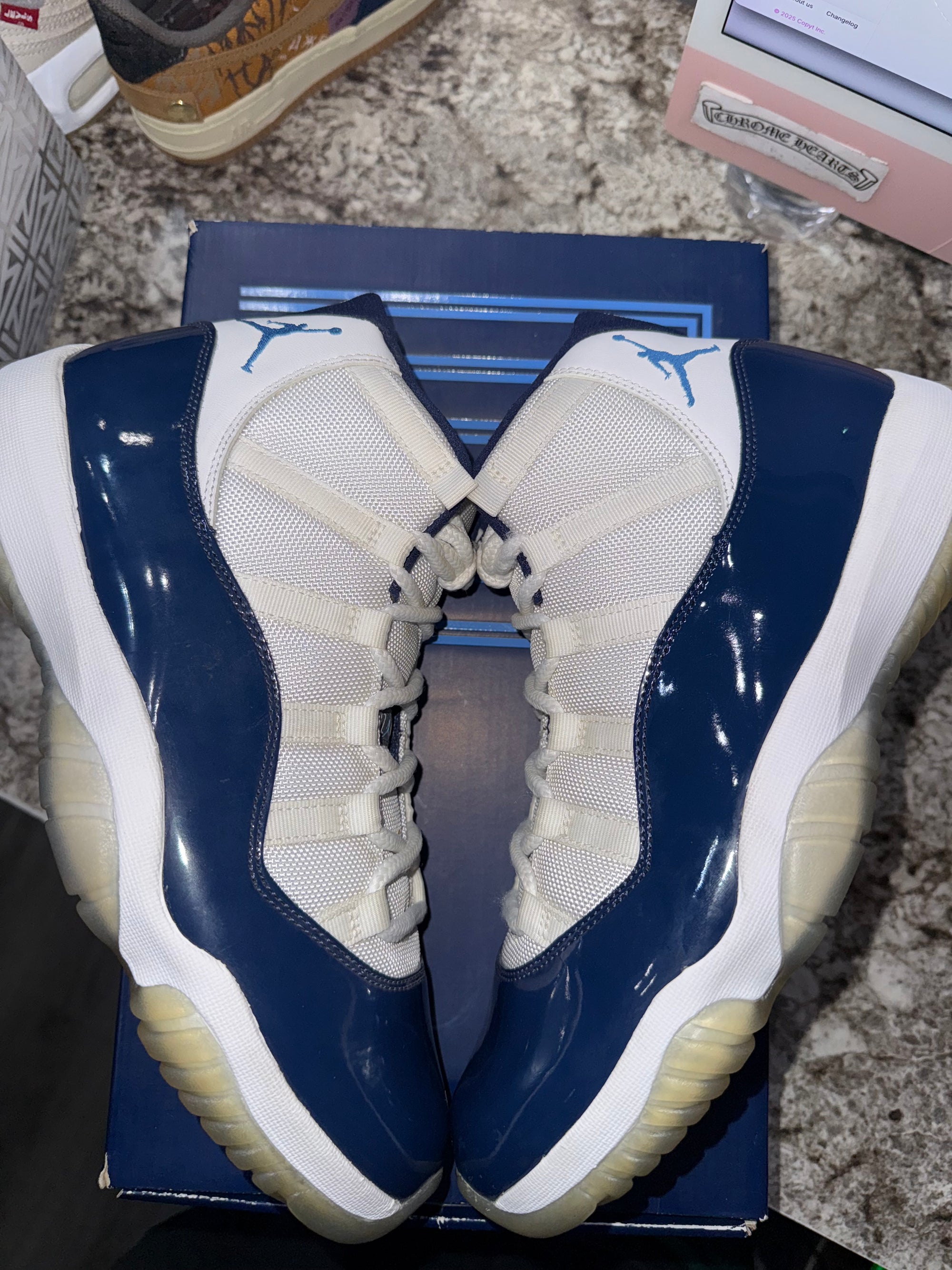 Jordan 11 Retro UNC Win Like 82 (YELLOWING)