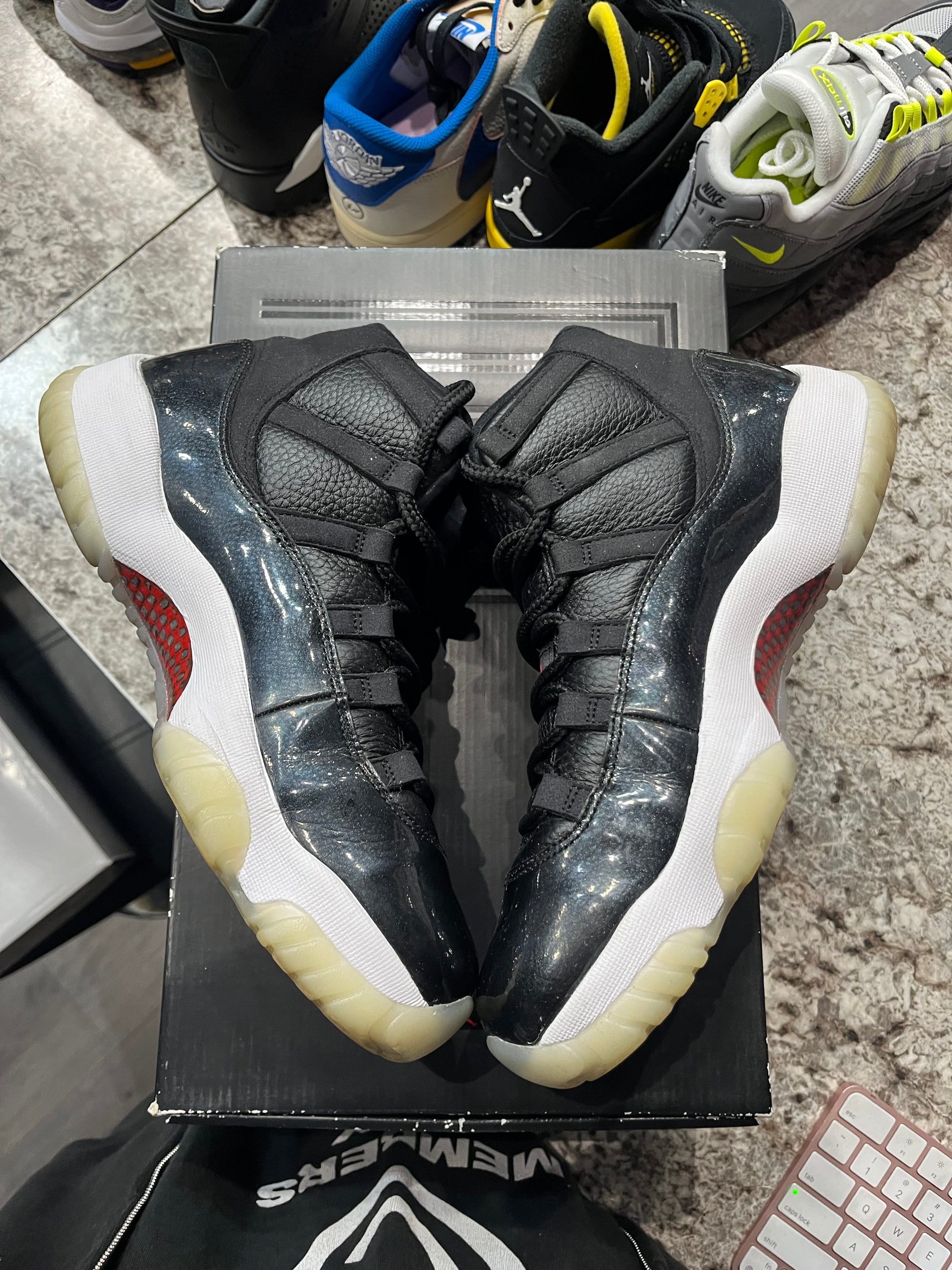 Jordan 11 Retro 72-10