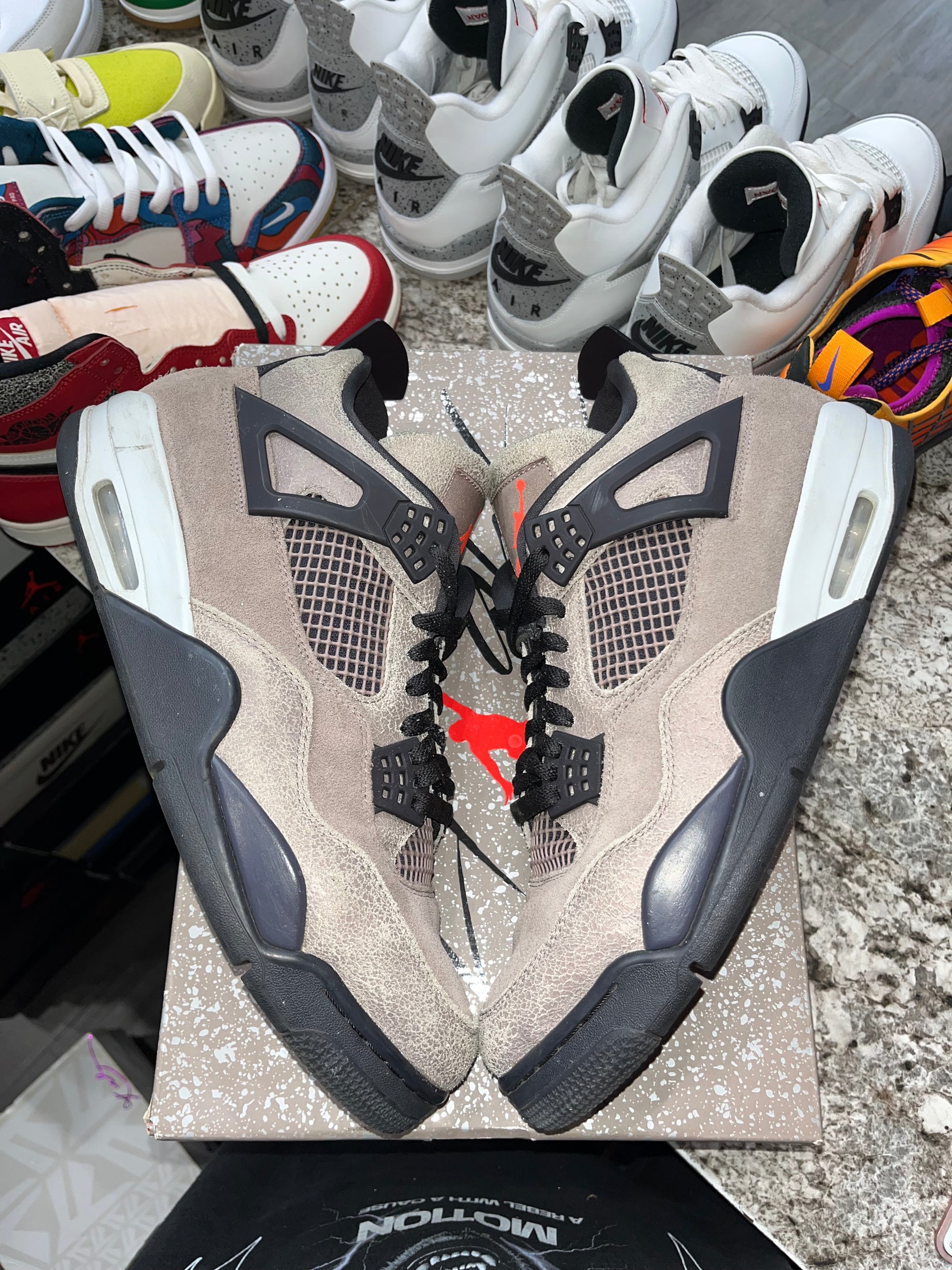 Jordan 4 Retro Taupe Haze
