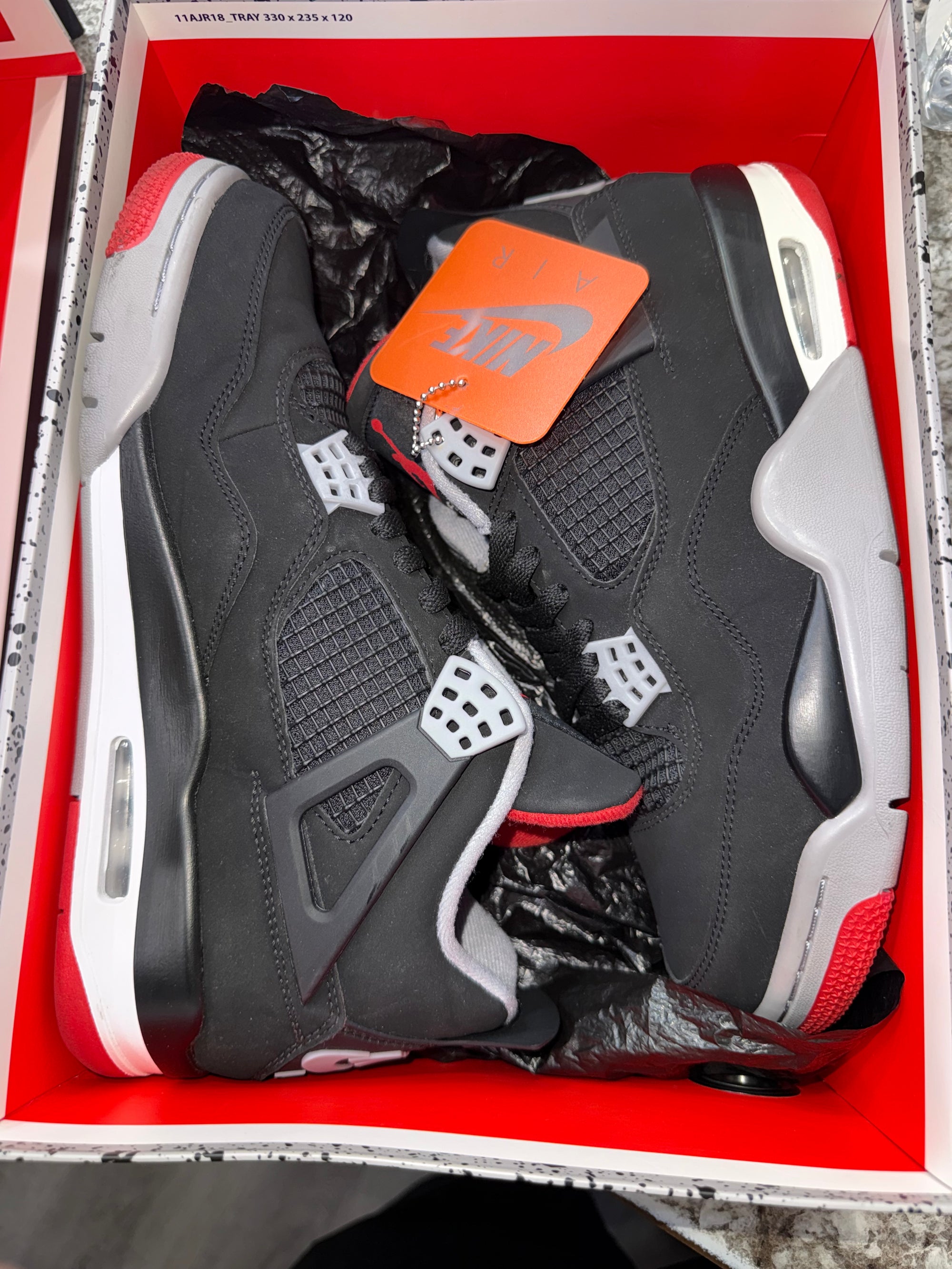 Jordan 4 Retro Bred (2019)