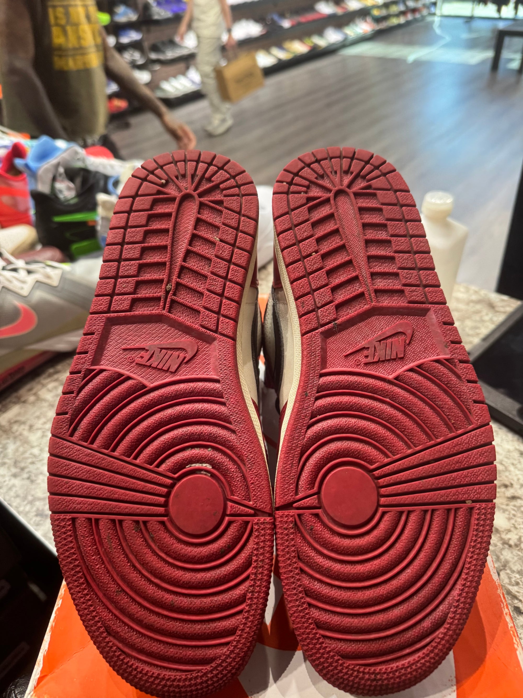 Jordan 1 Retro High OG Chicago Lost and Found