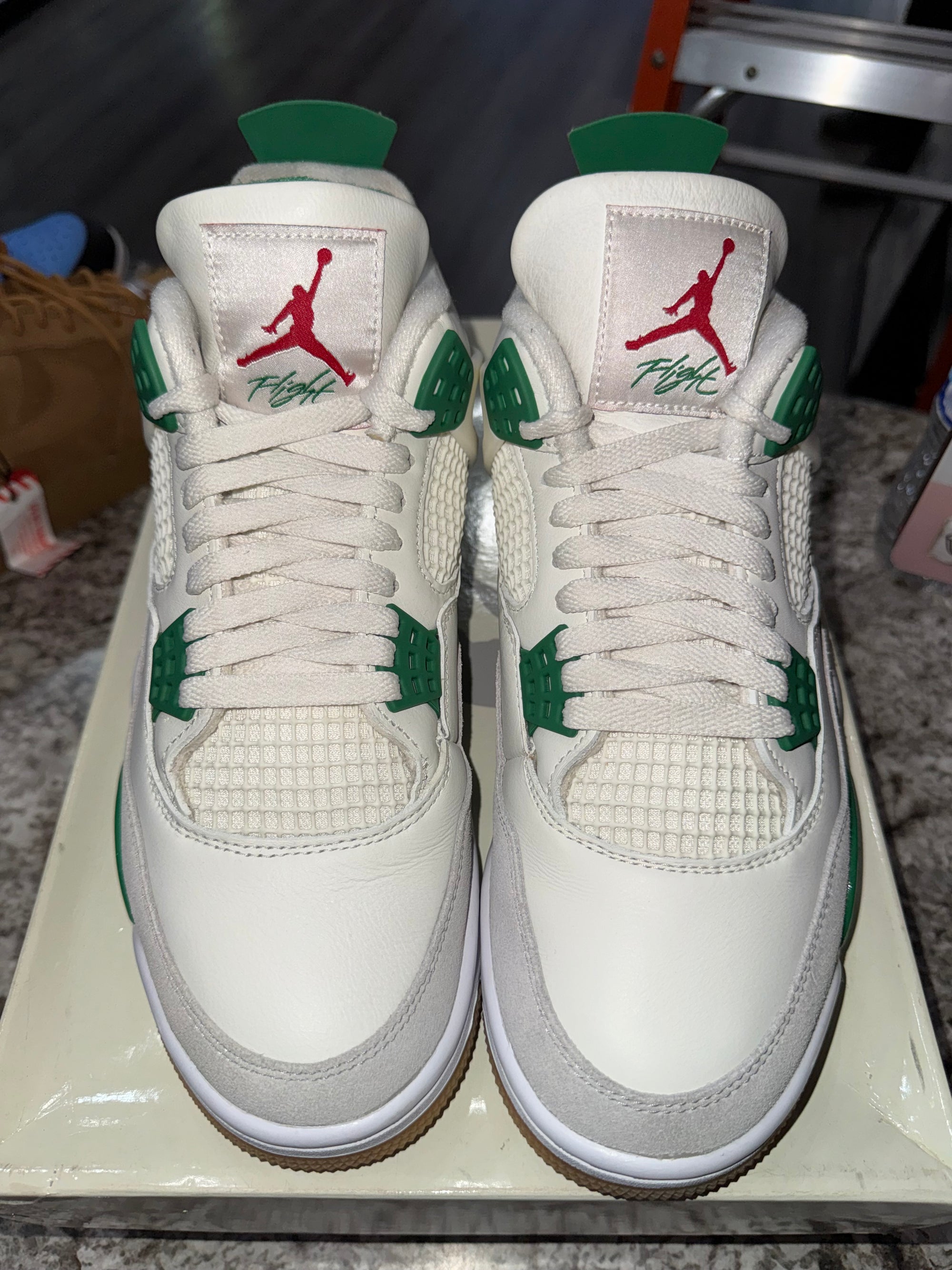 Jordan 4 Retro SB Pine Green