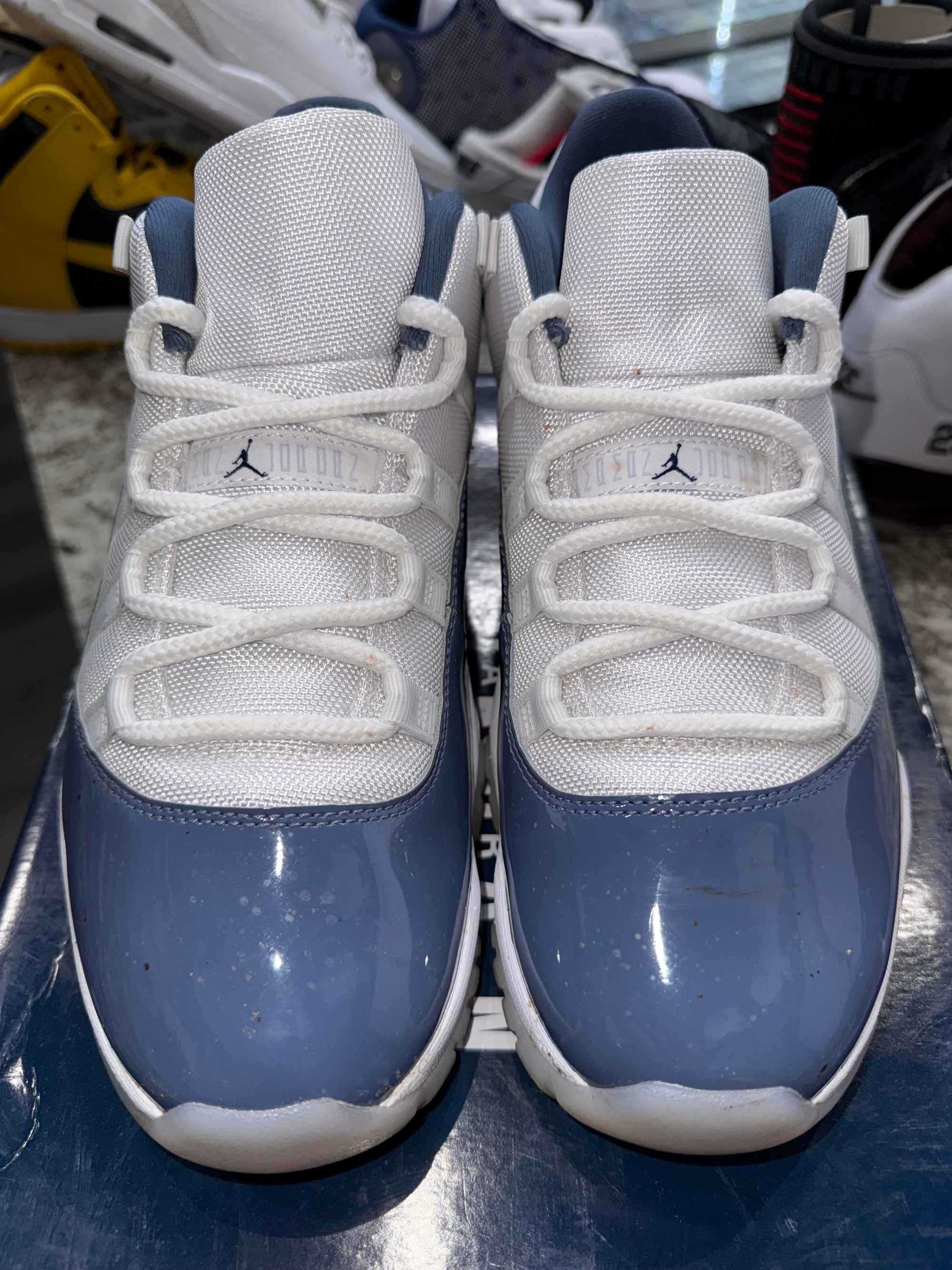 Jordan 11 Retro Low Diffused Blue