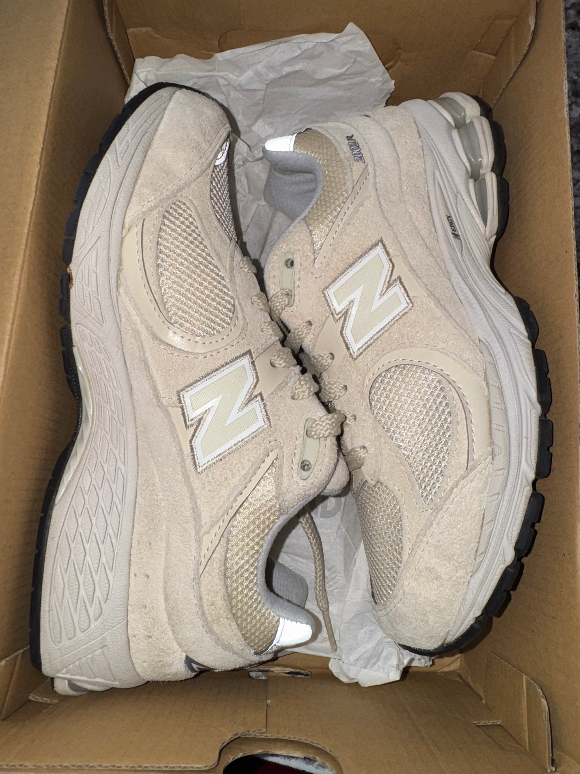 New Balance 2002R Bone Light Aluminum