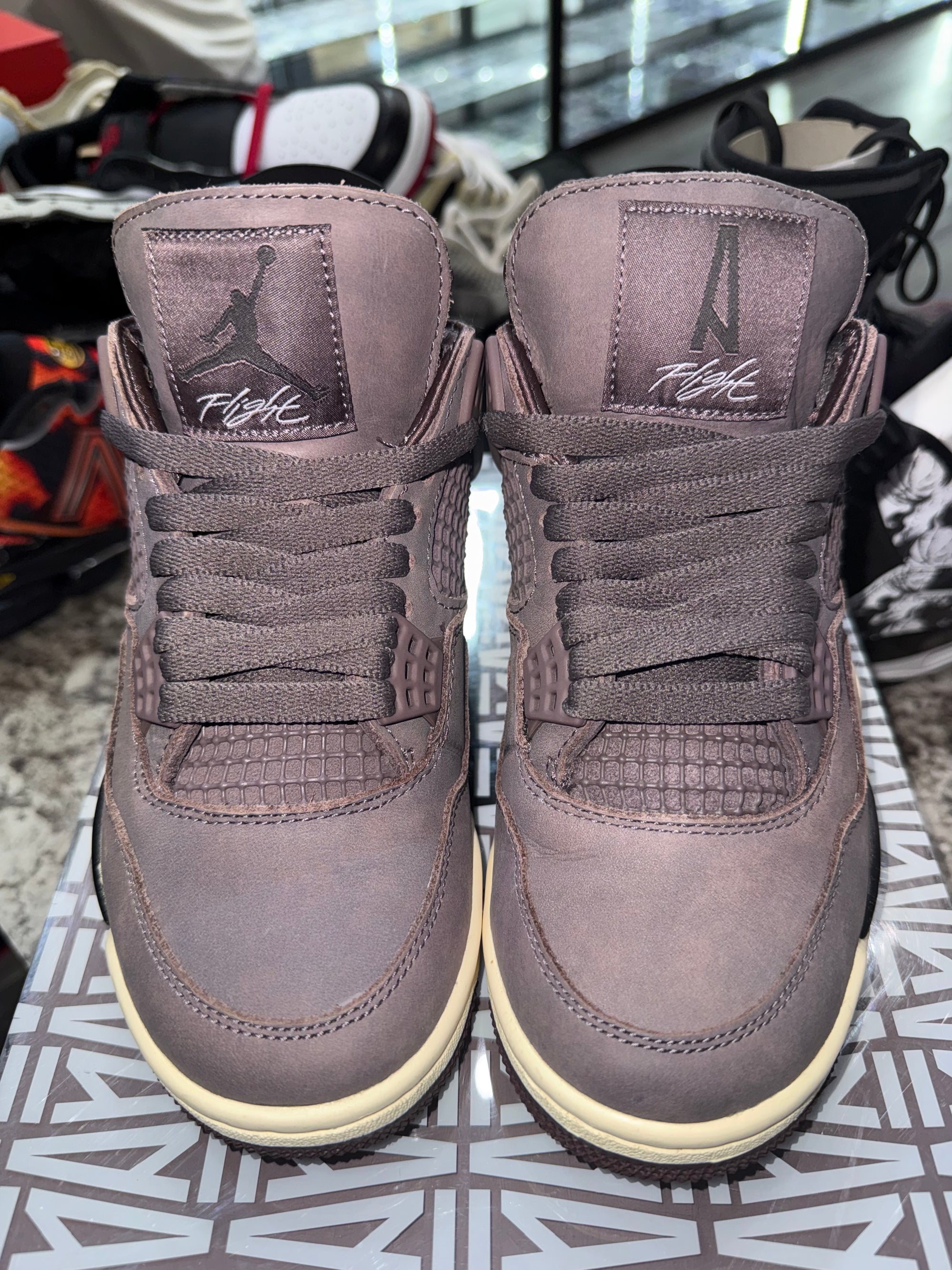 Jordan 4 Retro SP A Ma Maniére Violet Ore