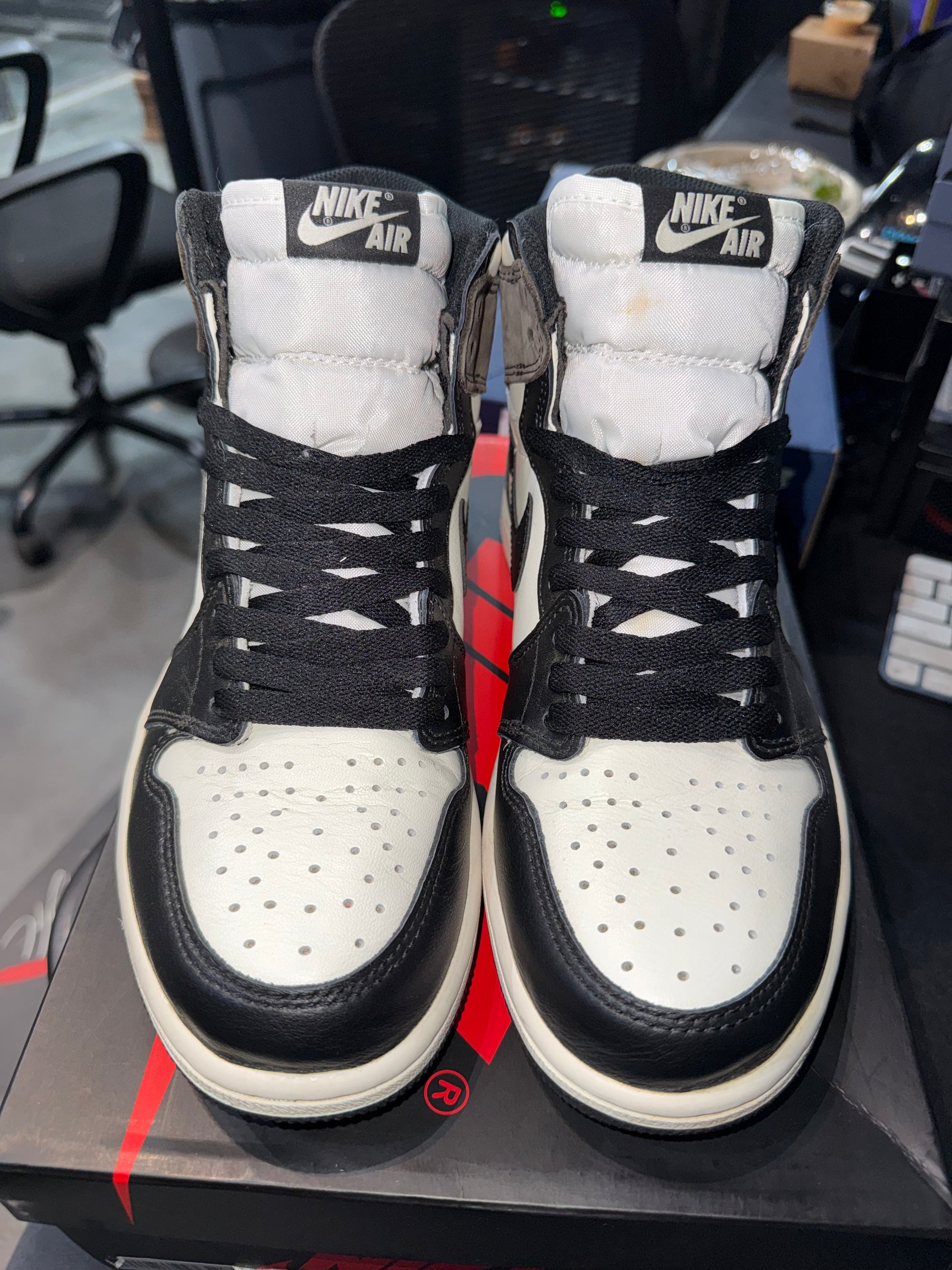 Jordan 1 Retro High Dark Mocha