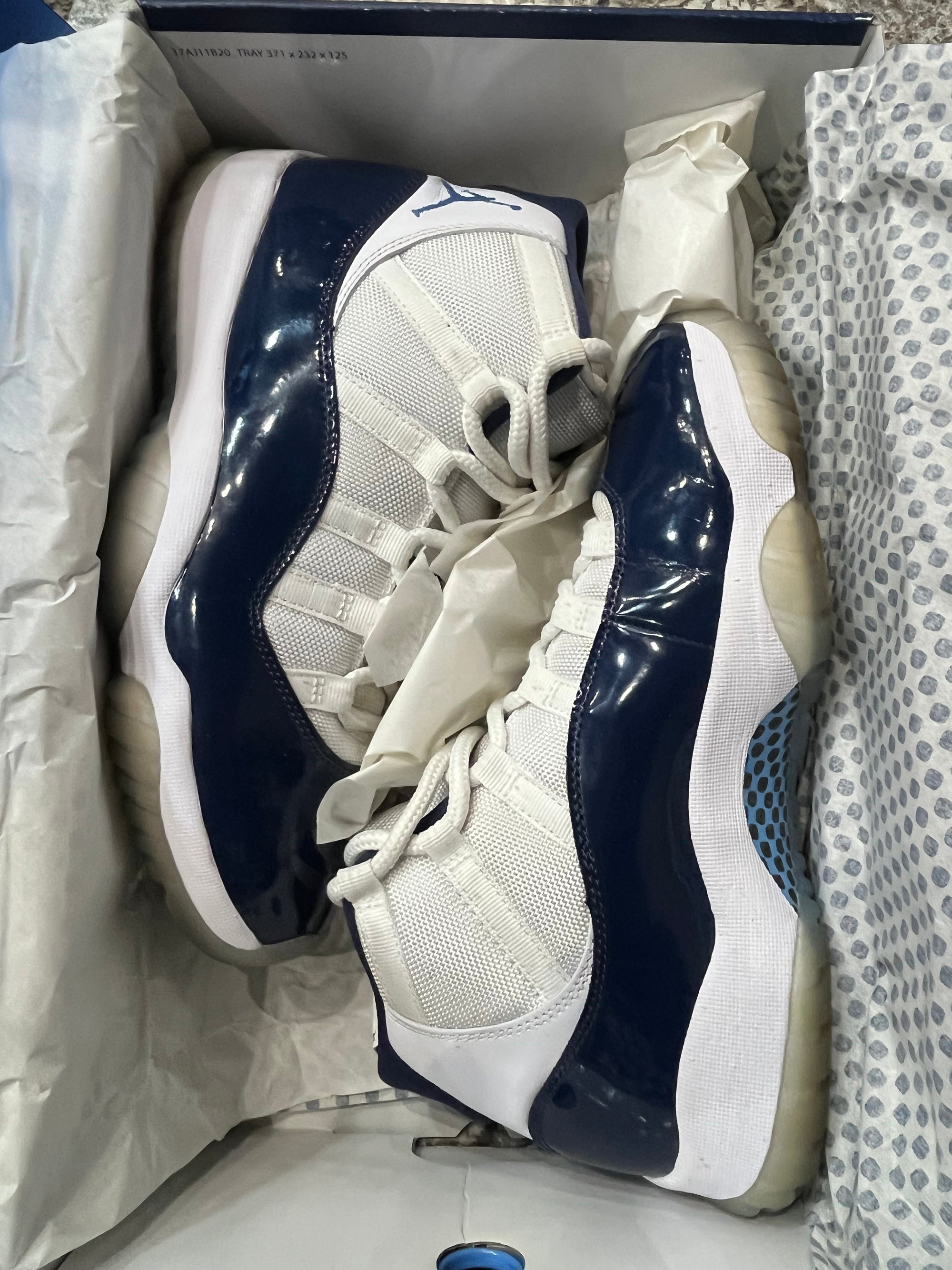 Jordan 11 Retro UNC Win Like 82