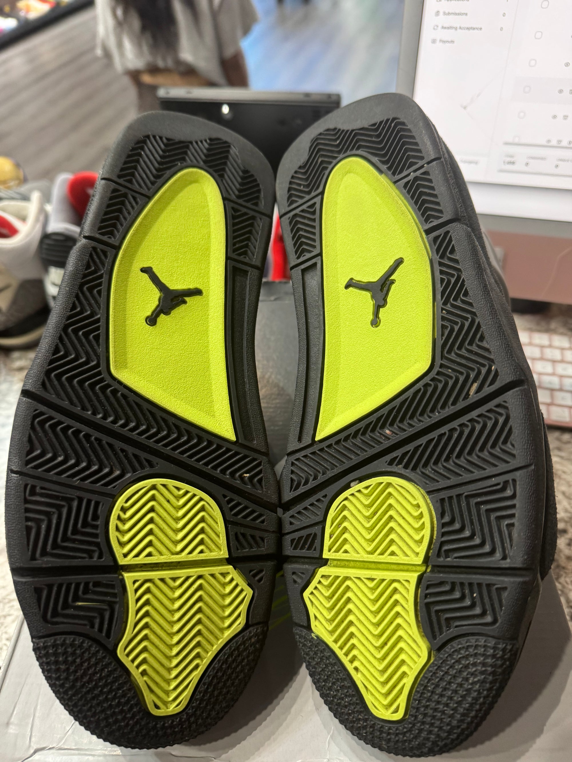 Jordan 4 Retro SE 95 Neon