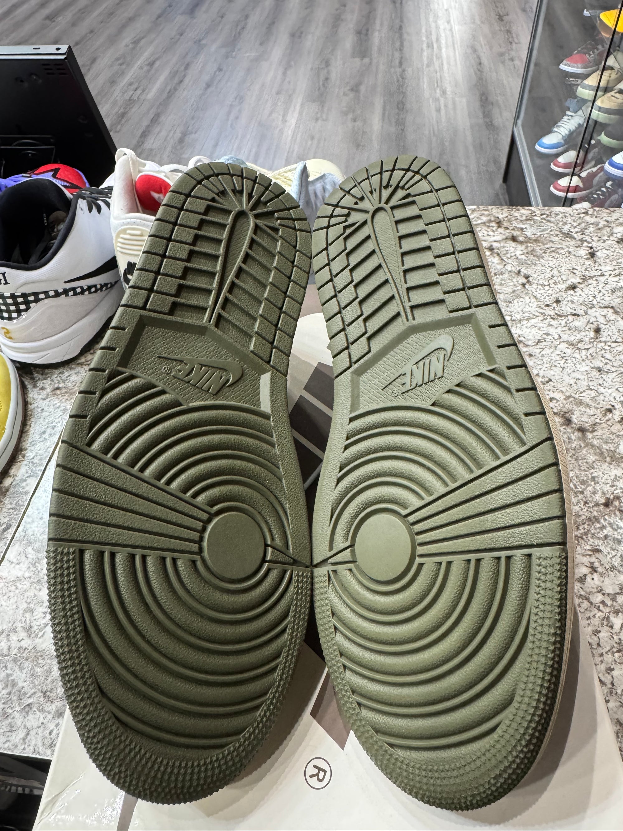 Jordan 1 Retro Low OG SP Travis Scott Medium Olive