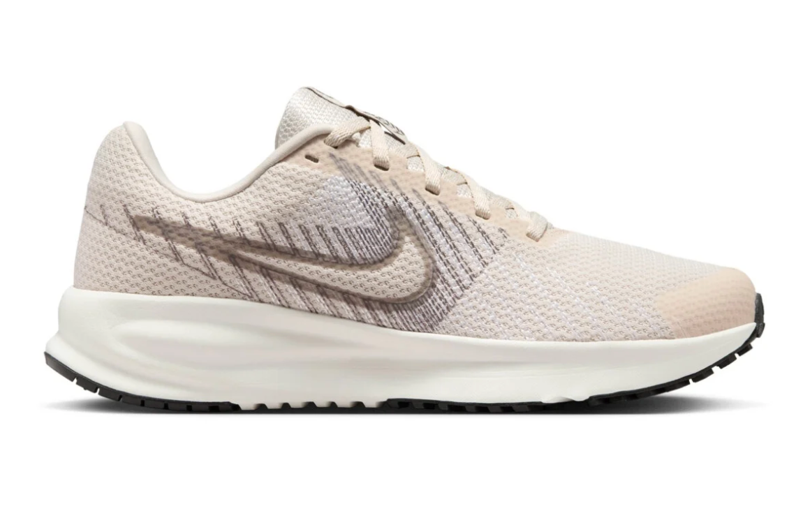 Nike Run Defy