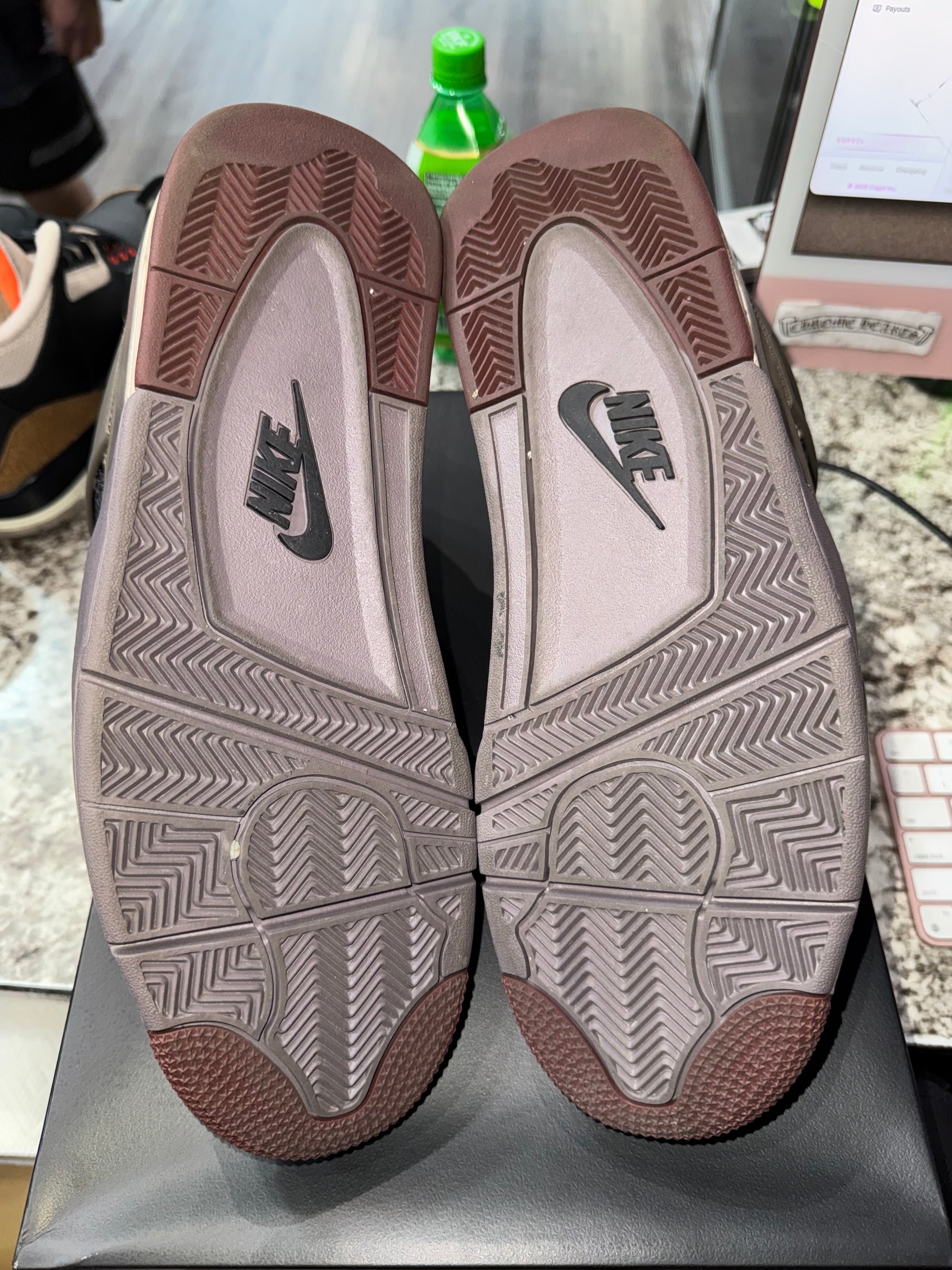 Jordan 4 Retro SP A Ma Maniére Dark Mocha