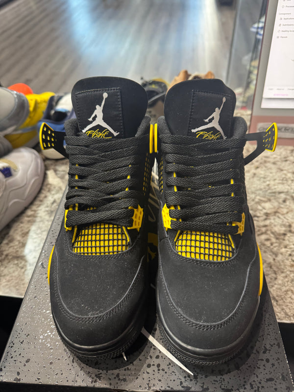 Jordan 4 Retro Thunder (2023)