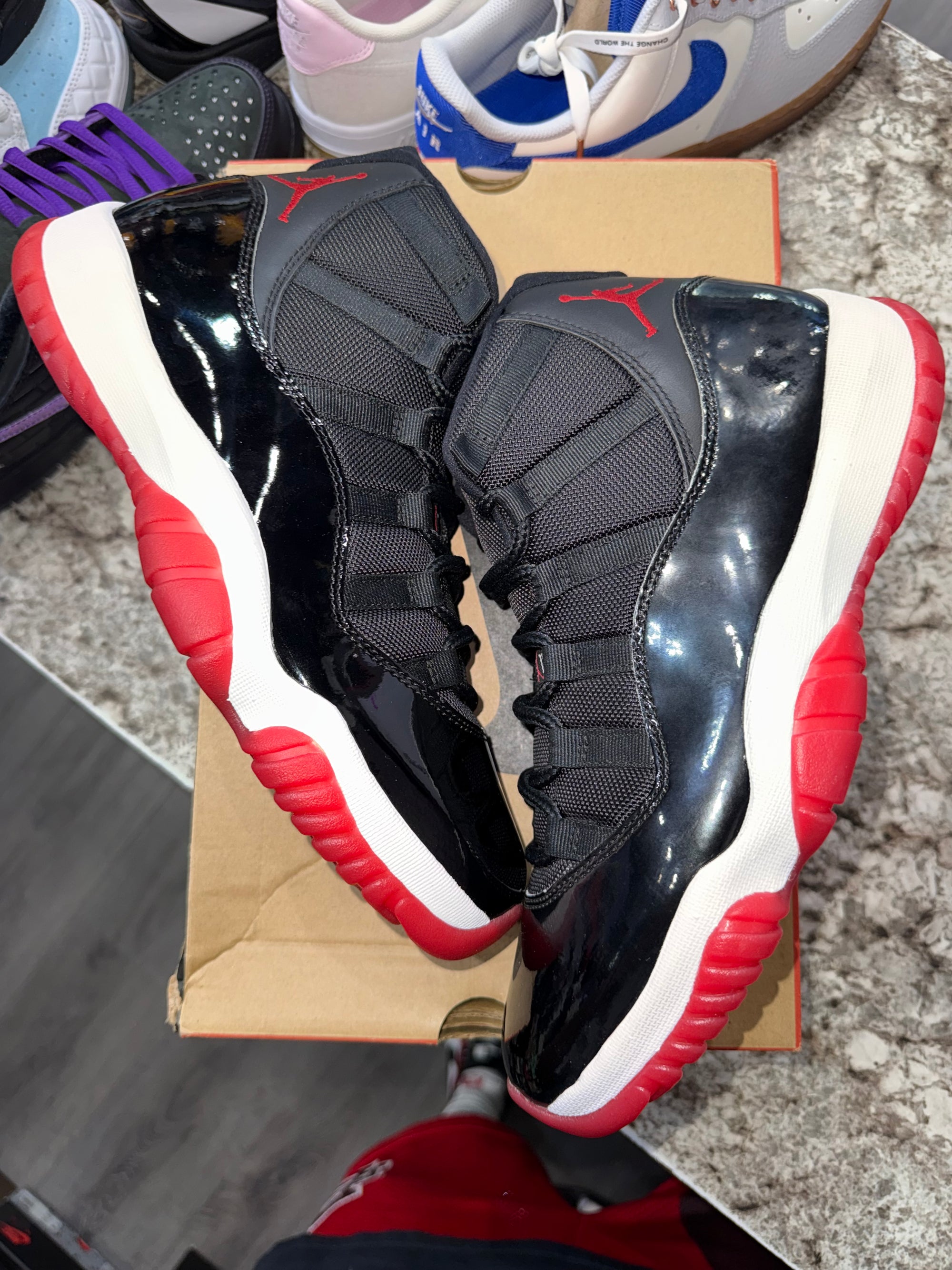 Jordan 11 Retro Playoffs Bred (2019)