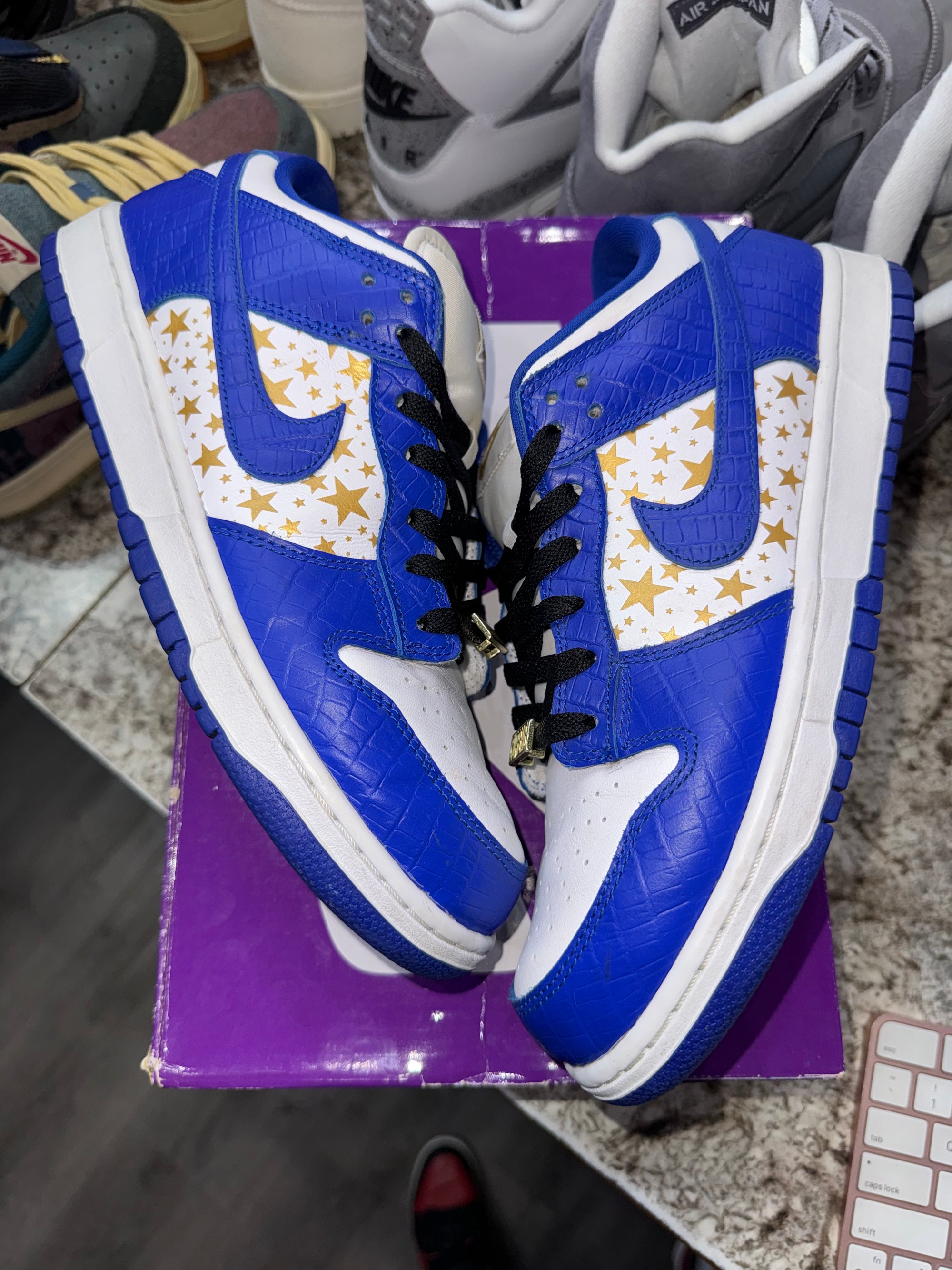 Nike SB Dunk Low Supreme Stars Hyper Royal (2021)
