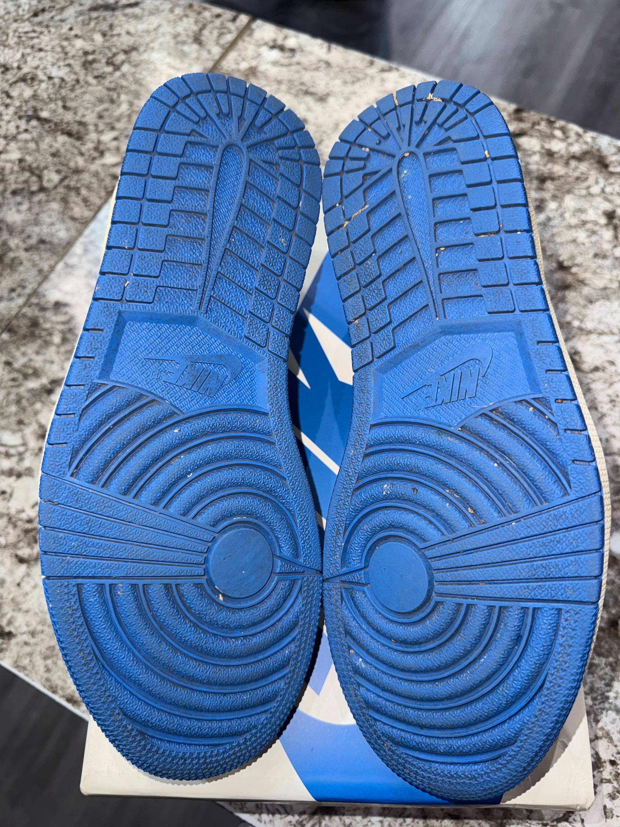 Jordan 1 Retro Low OG SP Fragment x Travis Scott