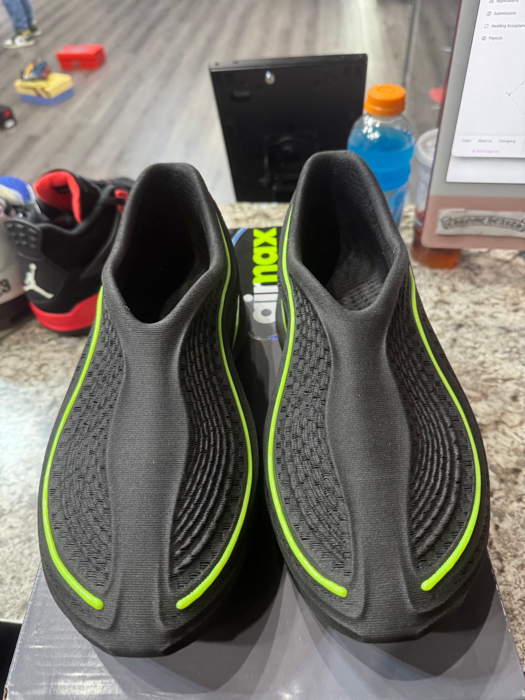 Nike Air Max 95000 Black Volt